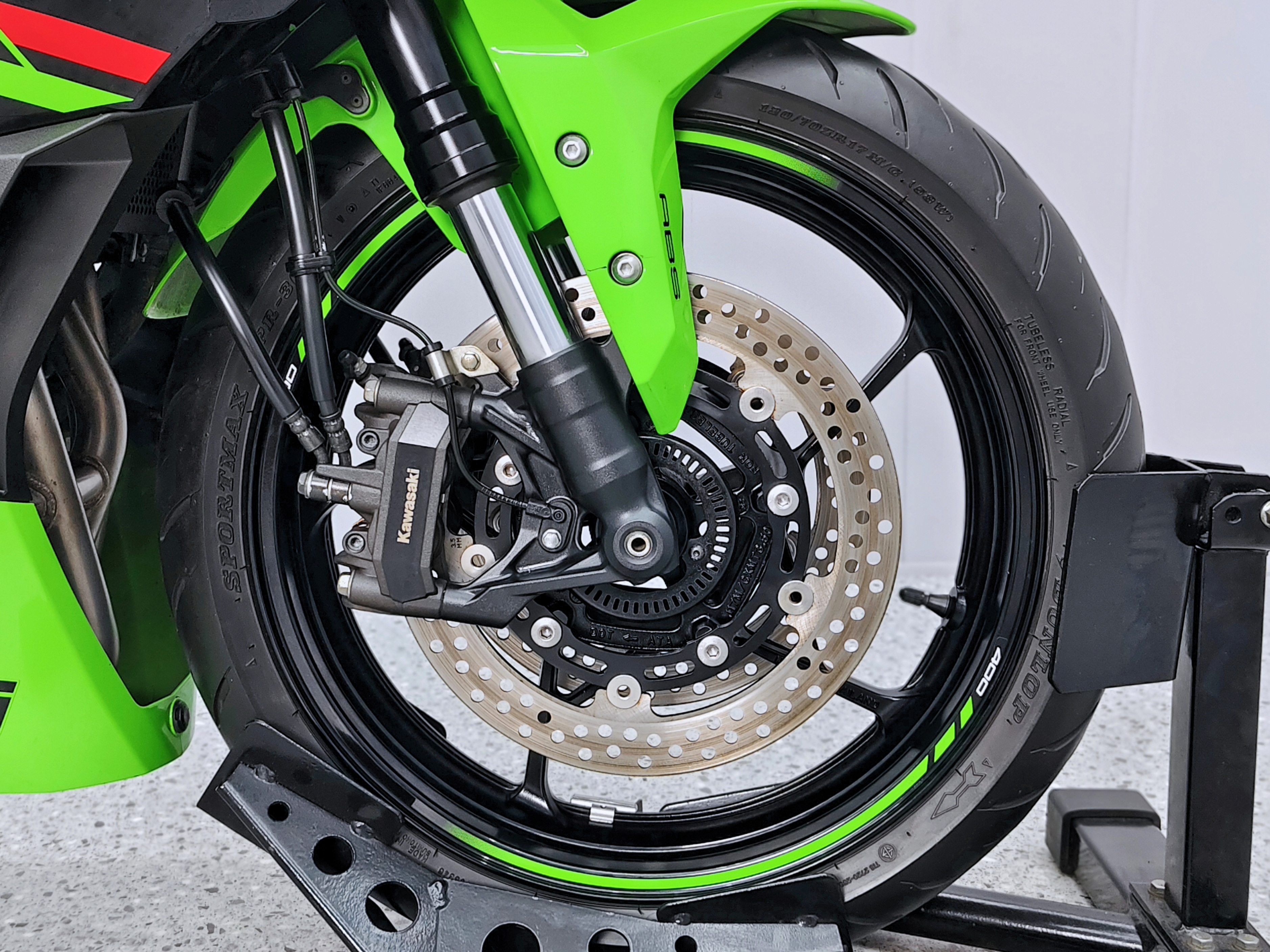 4สูบเรียง400CC.กลับมาแว้ว 😎 KAWASAKI NINJA ZX4R SE ปลายปี 2023 ไมล์หลักพัน‼️