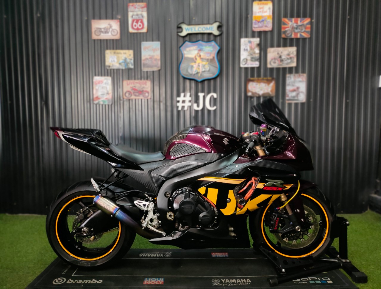 🐬 ได้เวลาโลมาโชว์ตัว #GSX-R1000 สเปค 🇺🇸 จดทะเบียน ธ.ค. ปี 2014 แต่งเต็มพร้อมบิน...ขี่อย่างมันส์‼️