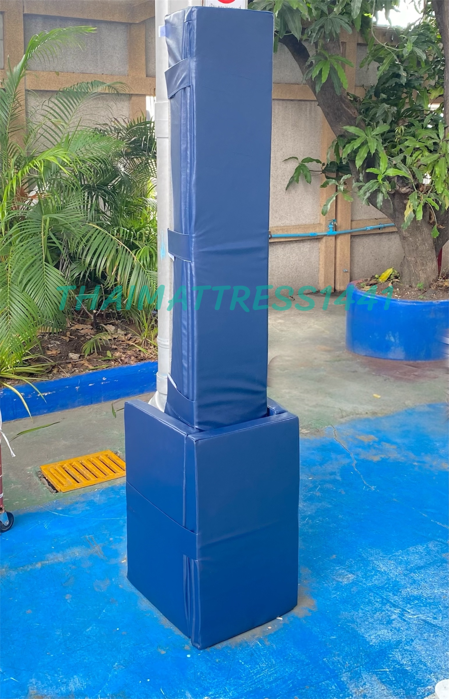 เบาะหุ้มเสาโครงหลังคา : Pole protection