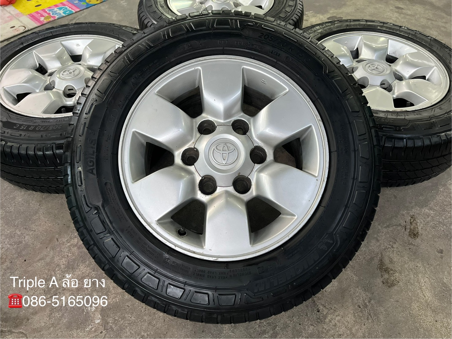 ✨ล้อแม็ก 6รู139✨Toyota ขอบ 15 พร้อมยาง 205-70-15 Michelin💥ปี 22💥