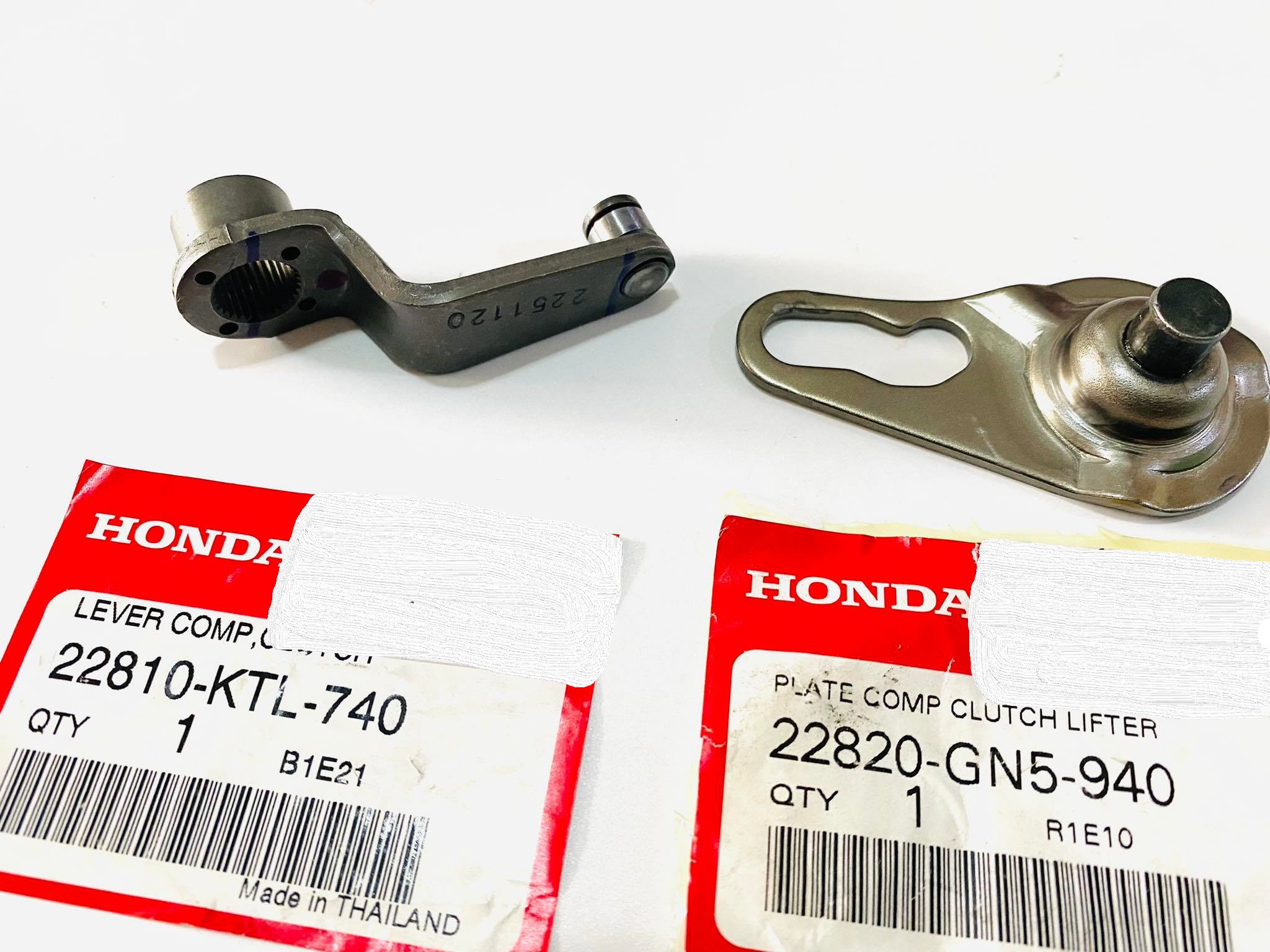 ลูกเบี้ยวคลัชท์ตัวใหญ่+ขาดึงครัช ดรีมc100n ดรีมคุรุสภา แท้ศูนย์