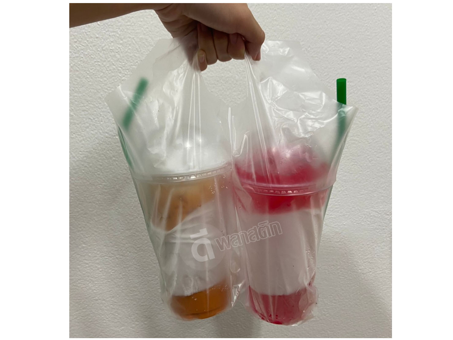 ถุงหูหิ้วใส่แก้วคู่ เต็มใบ 16 - 22 oz