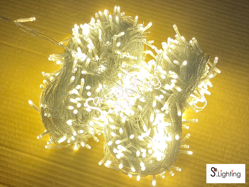 ไฟหยดน้ำ LED 100 เมตร / 800 หัว แสงวอร์ม ไม่กระพริบ