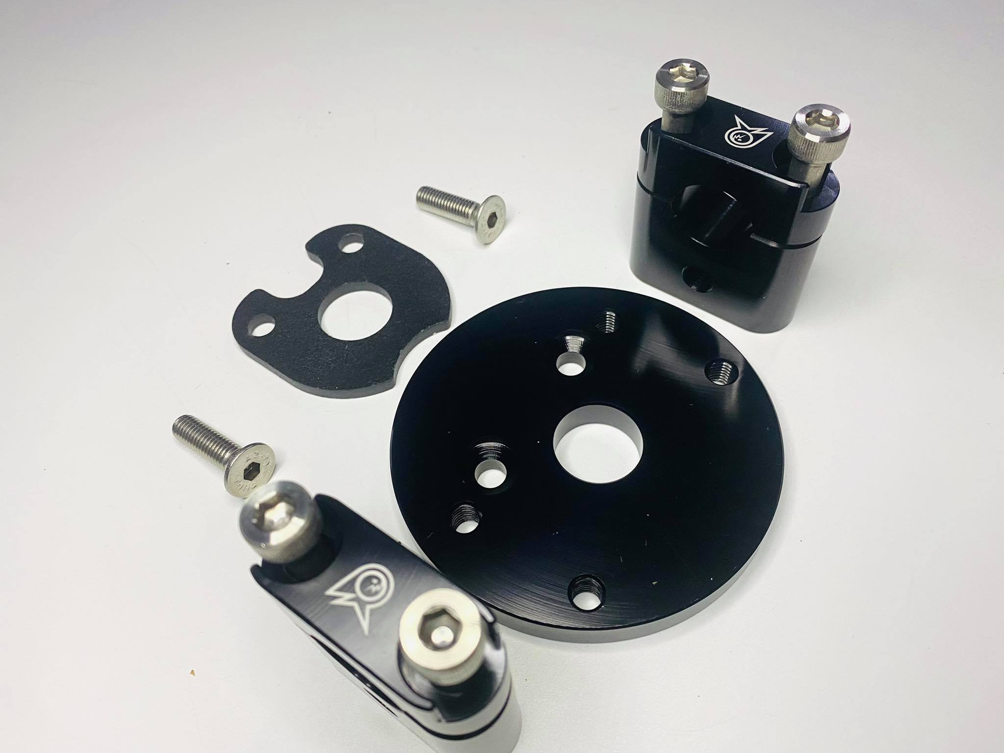 แผงคอc70 CNC STEED CUB แป้นดำ+ตุ๊กตาดำ