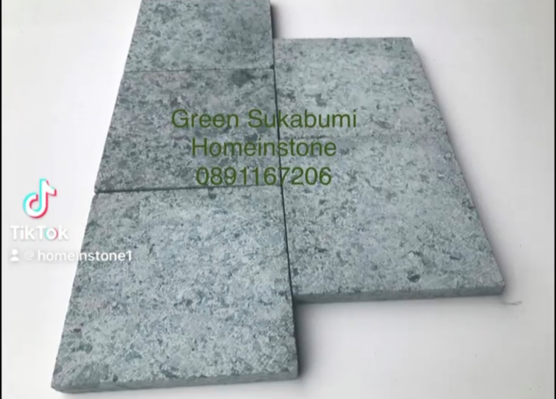 Green Sukabumi หินปูสระว่ายน้ำ