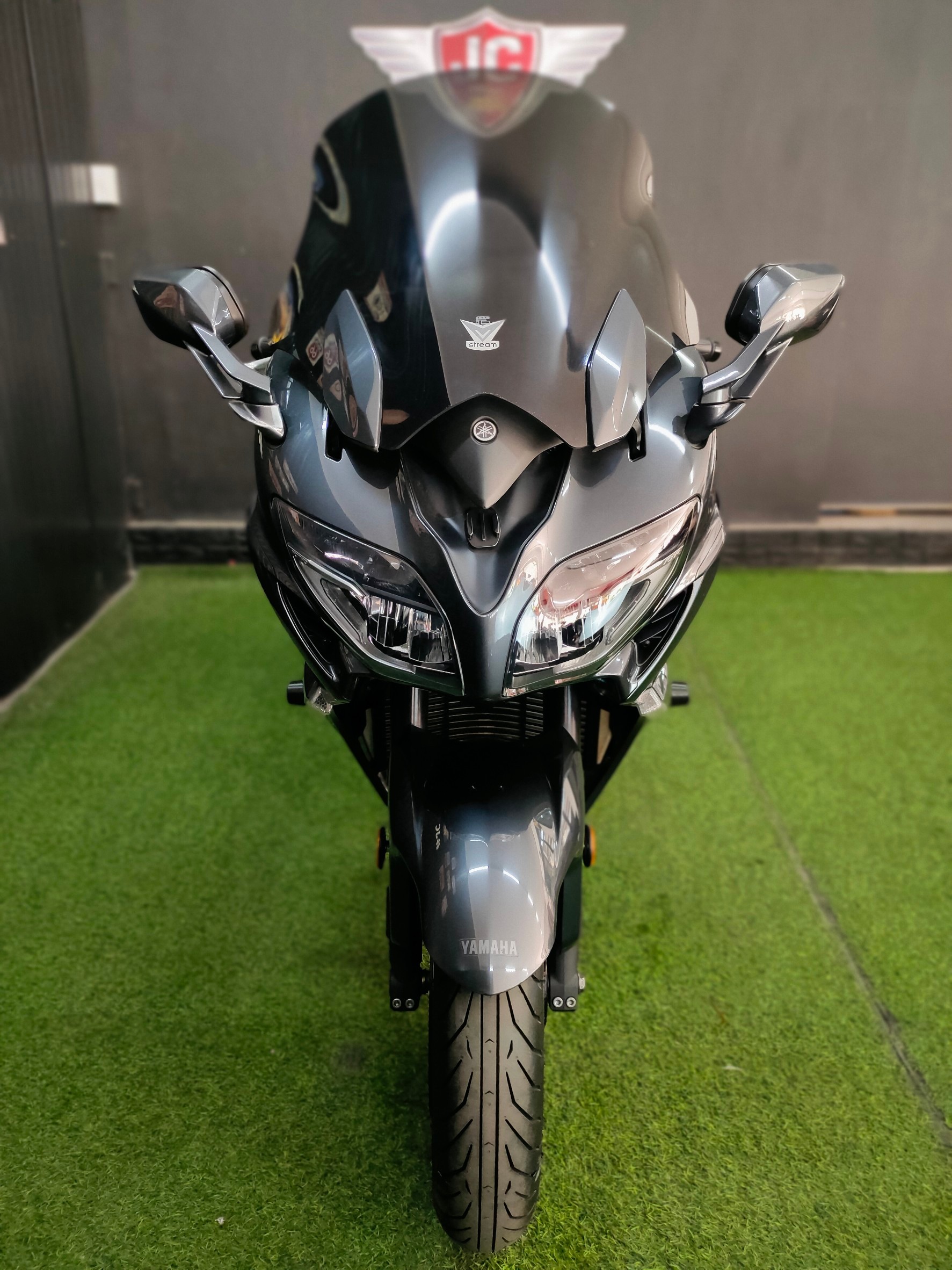 Sport Touring ตัวพรีเมียมจากค่าย YAMAHA รุ่น FJR1300AS ตัวท๊อป Autoclutch ขับเพลาปลายปี 2018 แท้สายจอดไมล์ 2,xxx 😎 โฉมปัจจุบัน...นับคันได้เลย‼️
