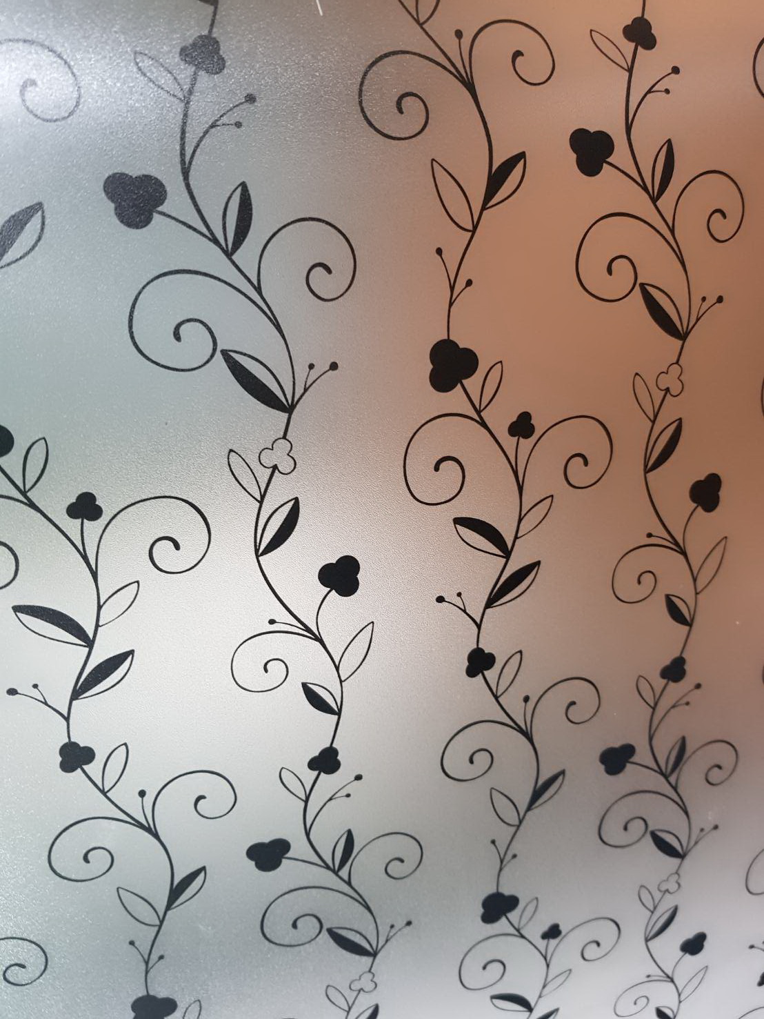 HPG-31846 Wnindow Sheet สติ๊กเกอร์ฝ้าติดกระจกลายเถาวัลย์สีดำ หน้ากว้าง 100 cm