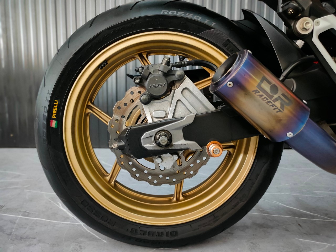 ทรงอย่างแร๊ดดด KAWASAKI Z800 ปลายปี 2013 แต่งครึ่งแสน‼️ ทรงดี ราคาโดน 😎 เซอร์วิสพร้อมใช้