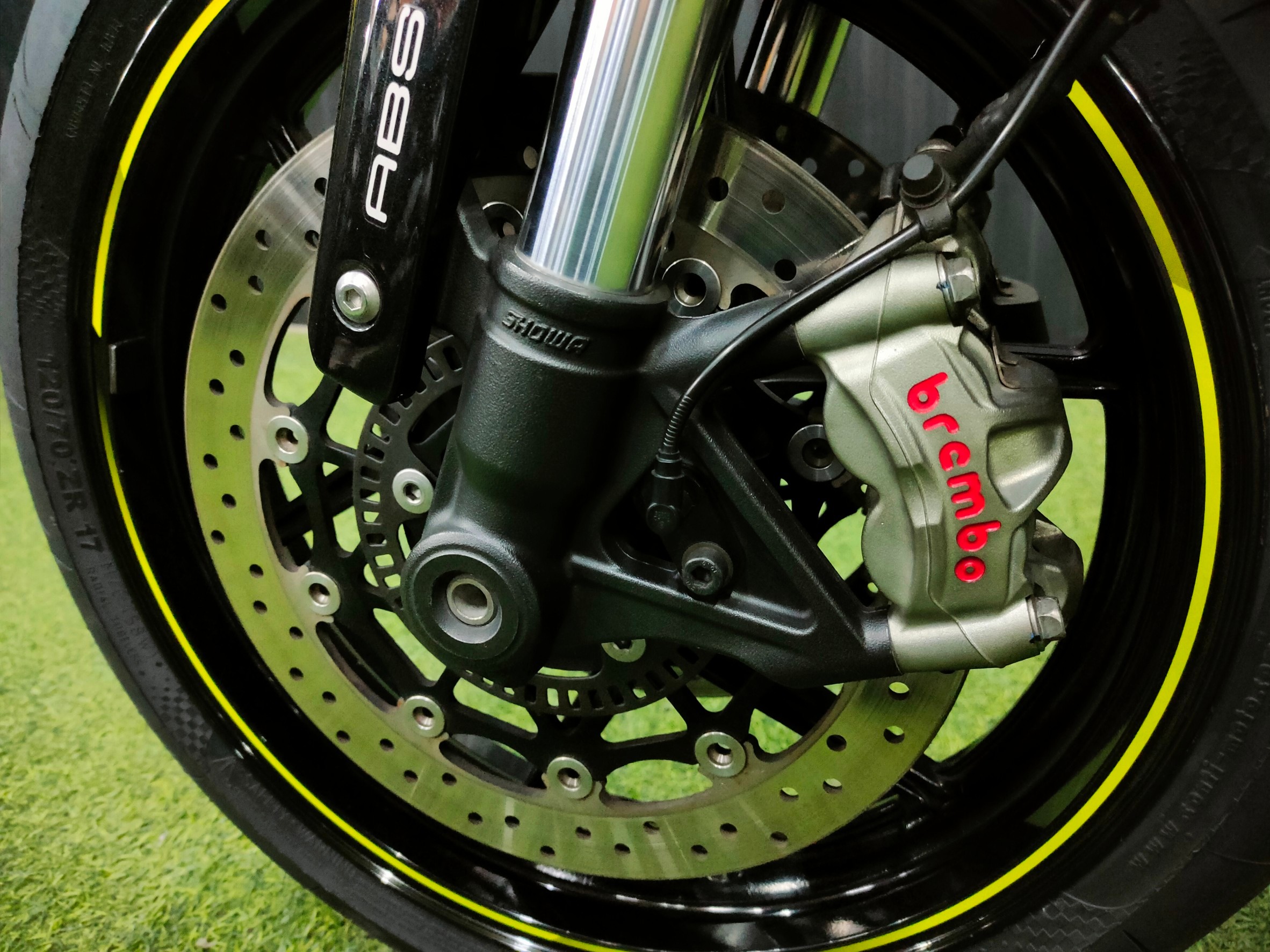 แรดพันธุ์....อ๊า 🤪 หล่อเลยคันนี้ #Z1000R ปี2018 "Optionsล้นๆรถมือเดียว"...ออกห้างร่วม7แสนเลยนะ‼️