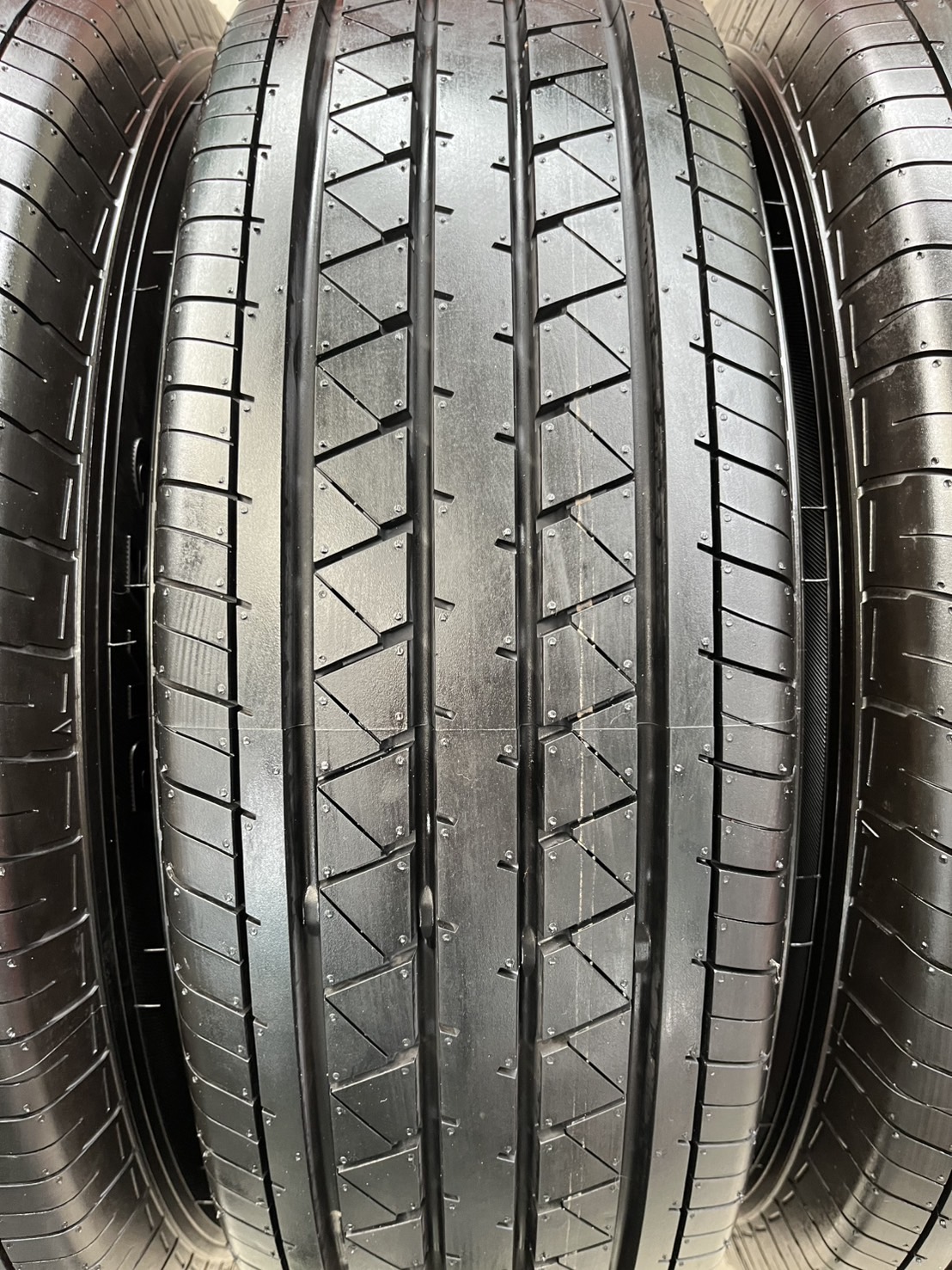 ✨ยางป้ายแดง✨195R14 Yokohama♨️ปลายปี 24♨️💖สวยกริ๊บ💖