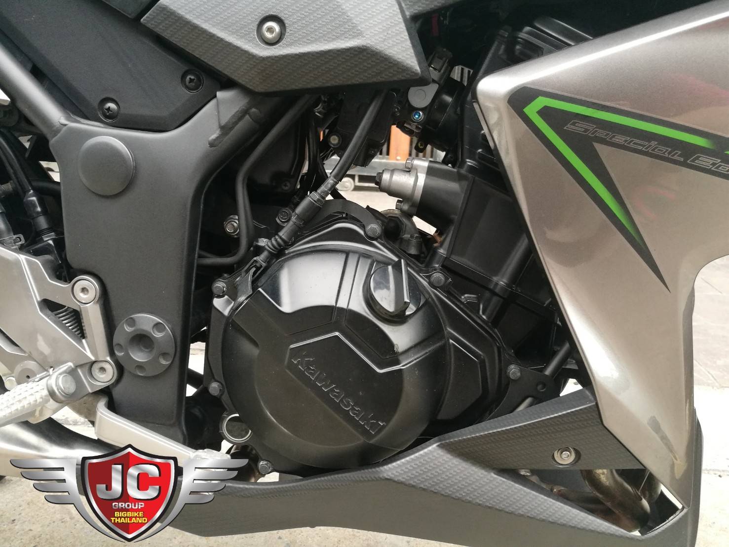 ฟรีดาวน์ Z300abs รถบ้านมือเดียว ใช้งานน้อย 8พันโลแท้ เครื่องเป๊ะ สีปัง