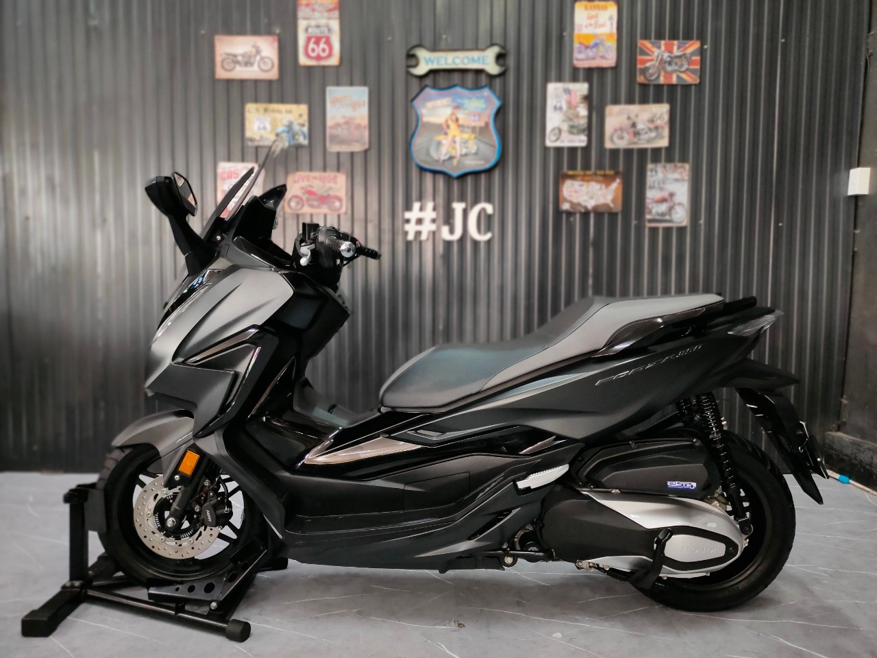 บิ๊กสกู๊ตเตอร์กระแสดีไม่มีตก 🛵💨 HONDA FORZA350 รถปี 2022 แท้นางฟ้า 6xxx โล สวยใสพร้อมใช้ออกรถ 15000