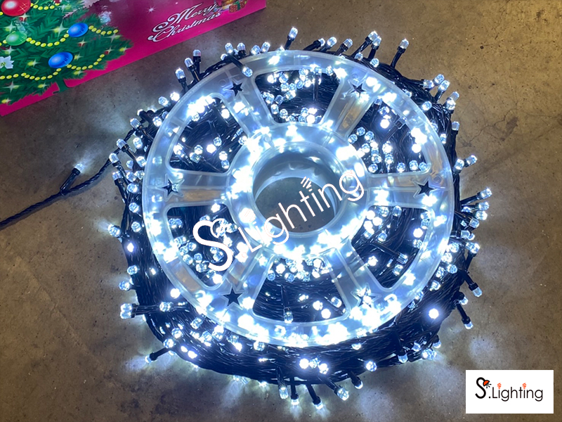 ไฟหยดน้ำ LED 100 เมตร / 1000 หัว แสงขาว