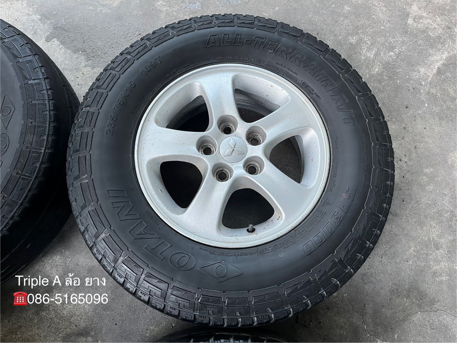 ✨ล้อแม็ก 5รู114✨Mitsu Triton ขอบ 15 แถมยาง 235-75-15 OTANI ปี 20