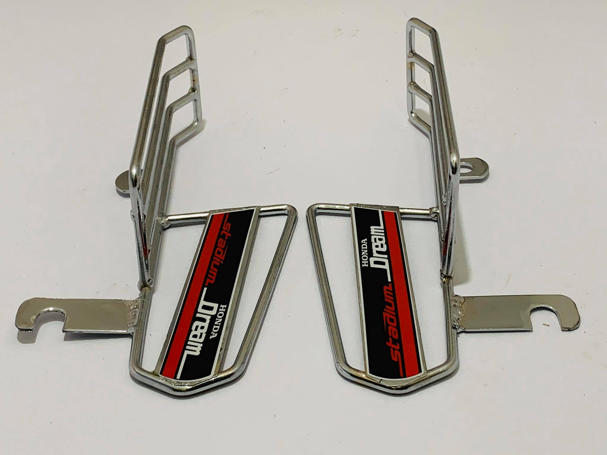 พักเท้าหลังดรีมคุรุสภา ซี 70 เรียวก้า เหล็กชุบ L8