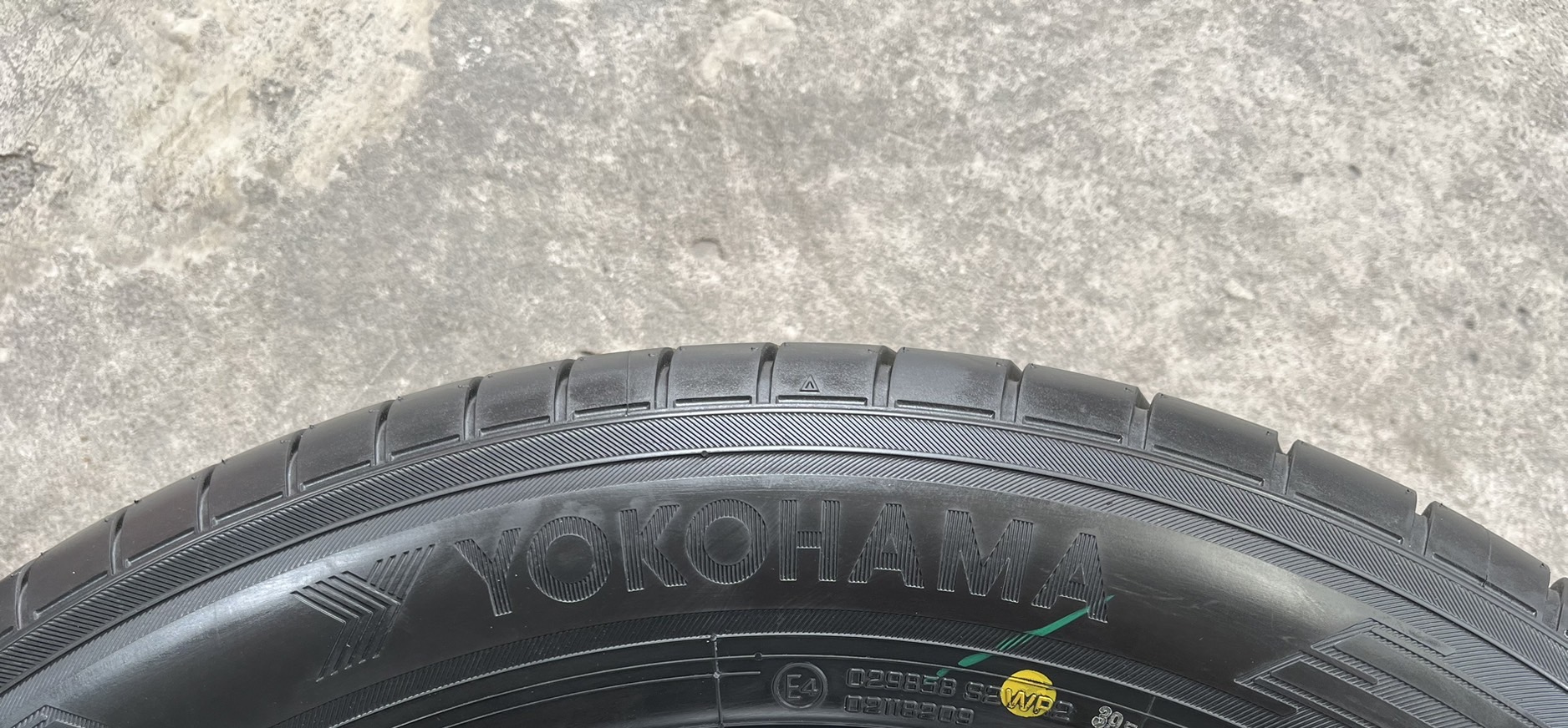 ✨ยางใหม่ป้ายแดง✨215-60-17 Yokohama💥ปี 25💥สวยกริ๊บ💖ถอดจากโชว์รูม💖