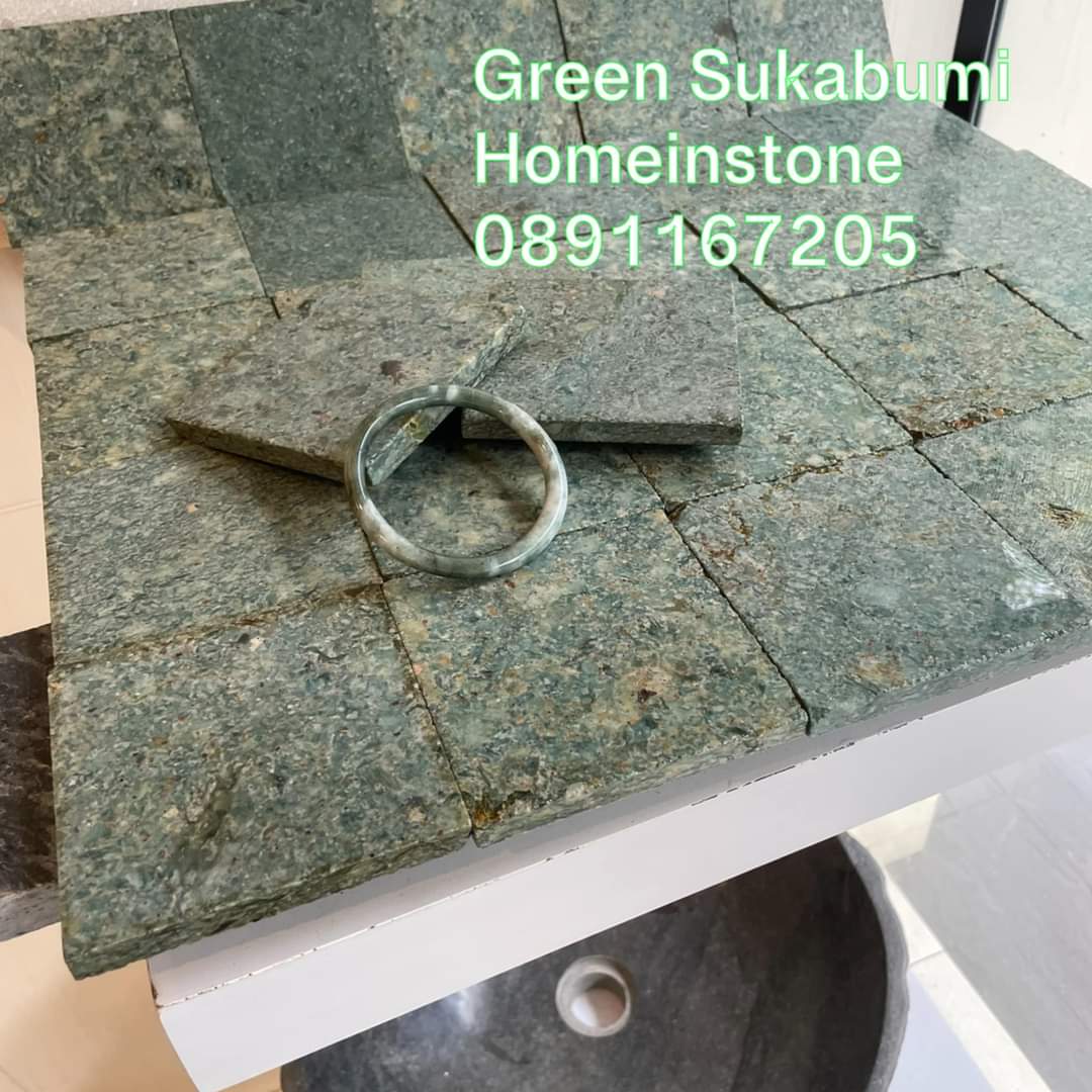 หินปูสระว่ายน้ำ Green Sukabumi สีเขียวหยก
