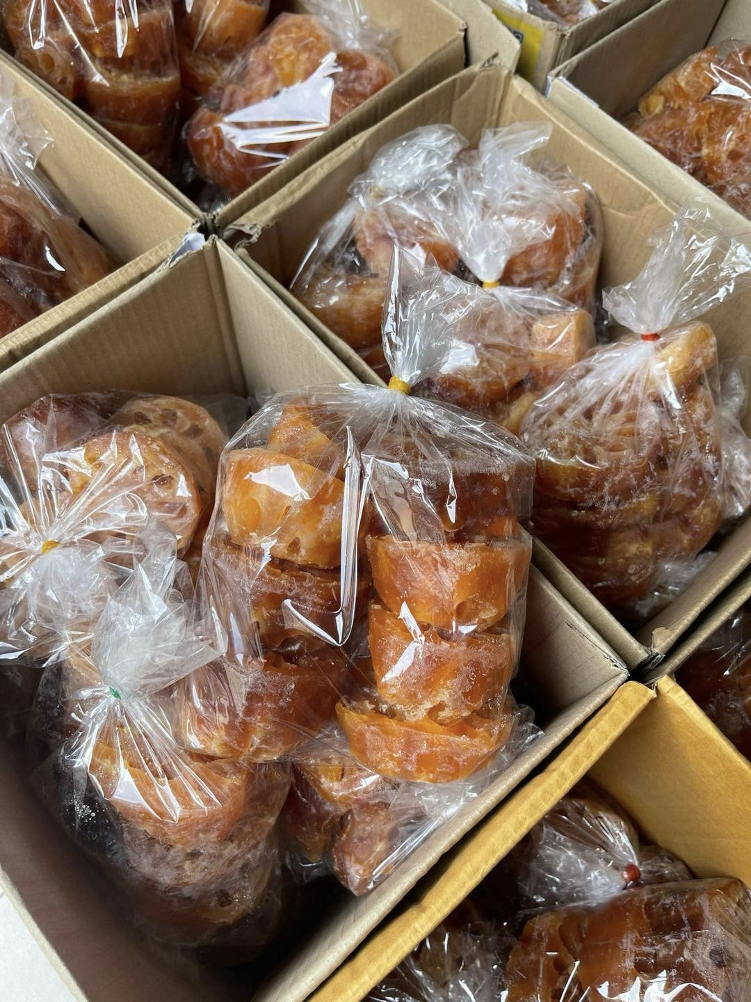 มะตูมเชื่อม ฉ่ำๆ หอมหวาน เนื้อฉ่ำ เนื้อตกทราย มะตูมอบแห้ง / Kin Kap Yai