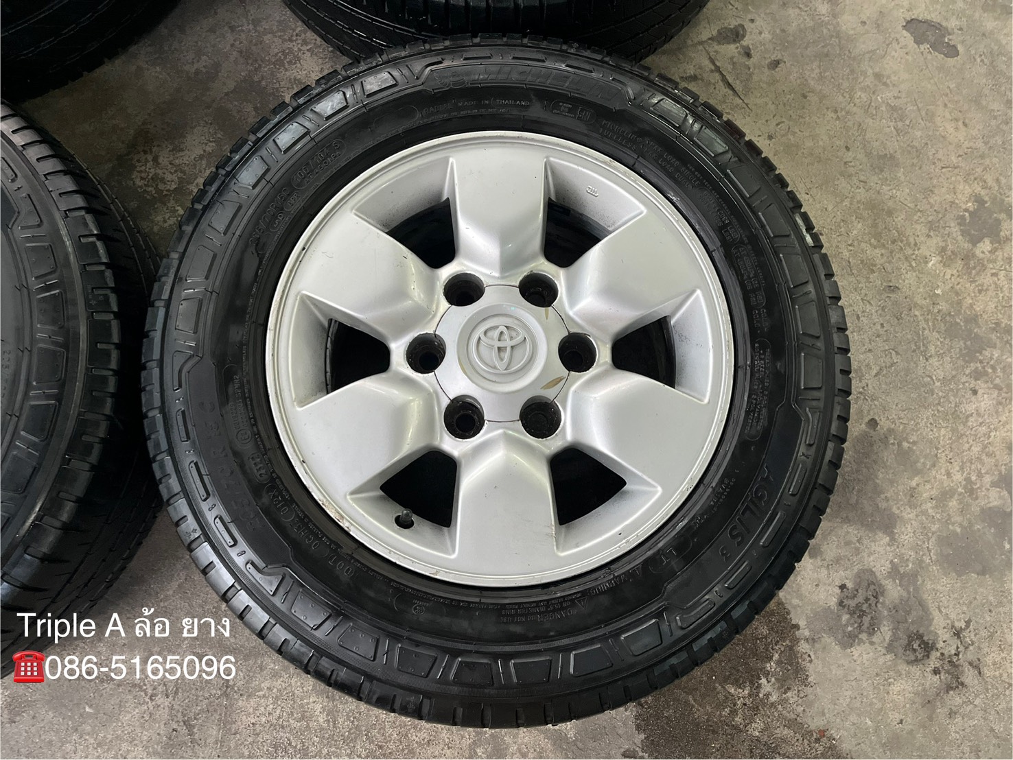 ✨ล้อแม็ก 6รู139✨Toyota ขอบ 15 พร้อมยาง 205-70-15 Michelin💥ปี 22💥
