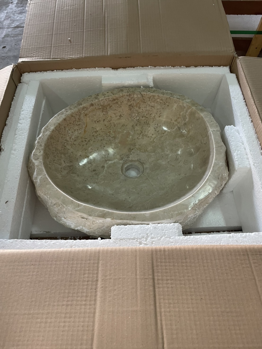 อ่างล้างหน้าหินธรรมชาติ สีสด ทรงสวย