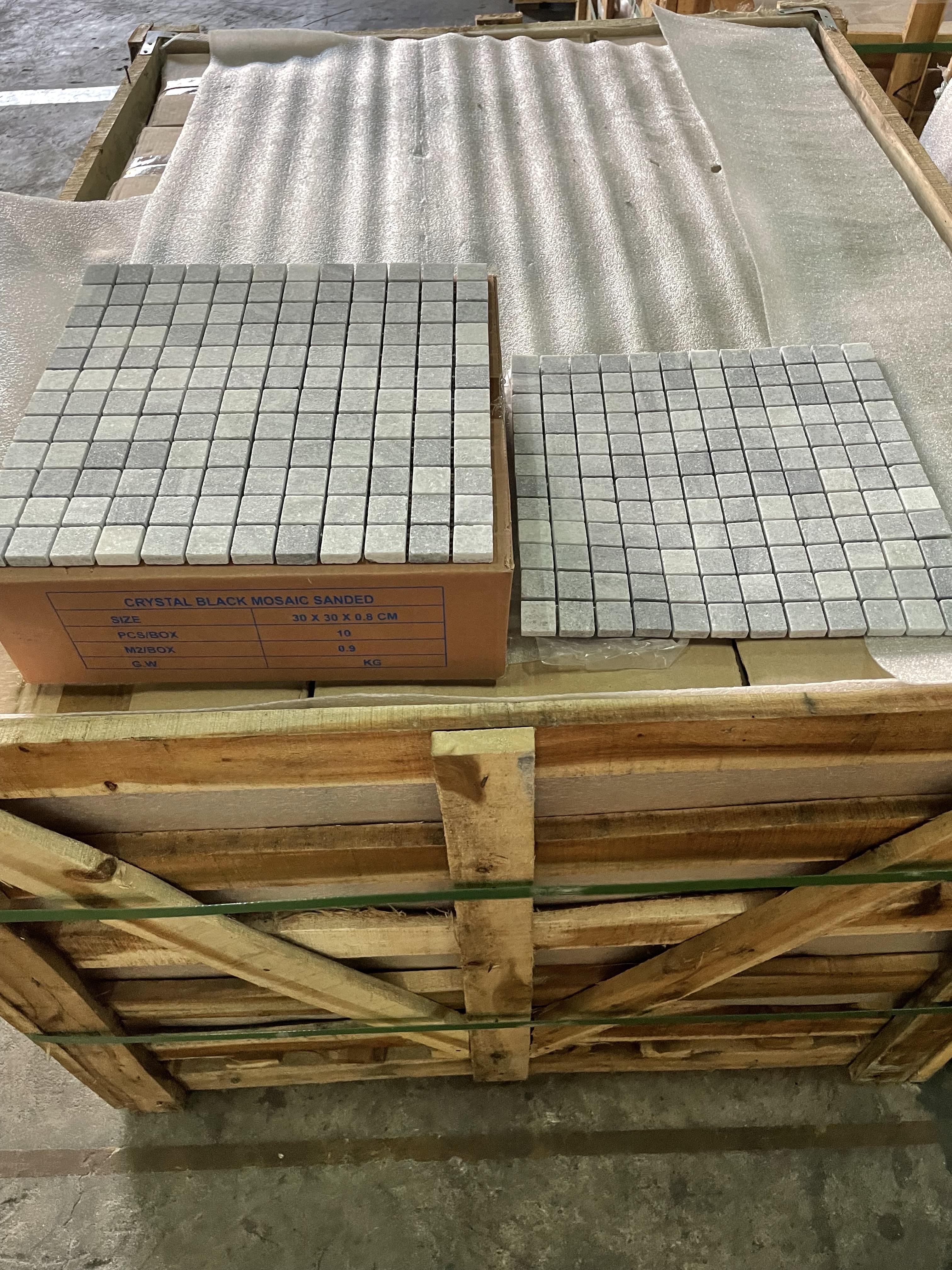 Crystal Black Mosaic ขนาด 30x30 cm