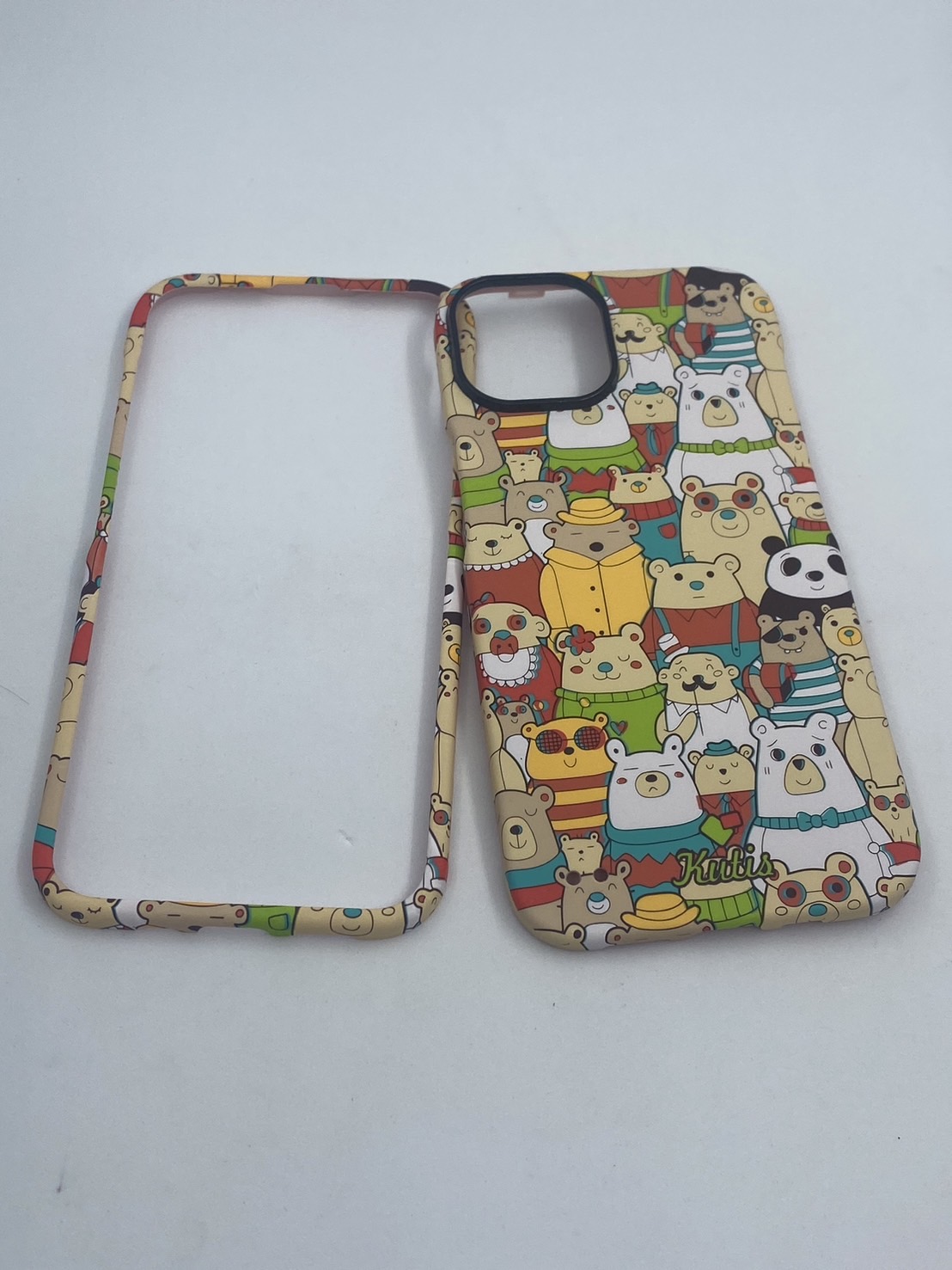 เคสคูทิส(Kutis)เคสไอโฟน14G(ลายหมีหมู่)มาใหม่ เคสประกบหน้า-หลัง เคสเรืองแสง เคสลายวินเทจ ร้านSuperhero Klongthom