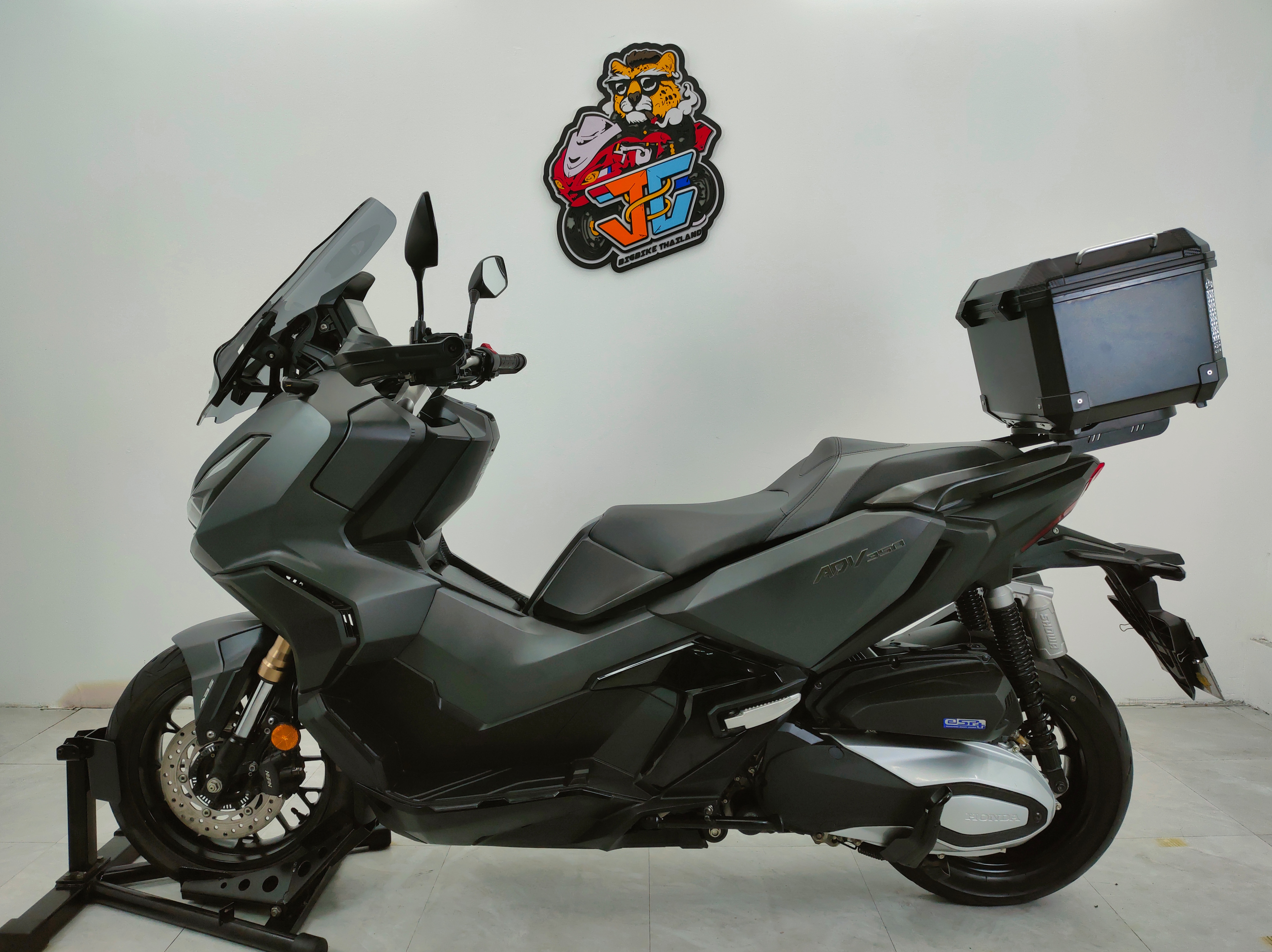 ใครถามหา 🤗 มาแล้วนะ📢 HONDA ADV350 abs กลางปี2022 มือเดียวไม่เคยล้ม