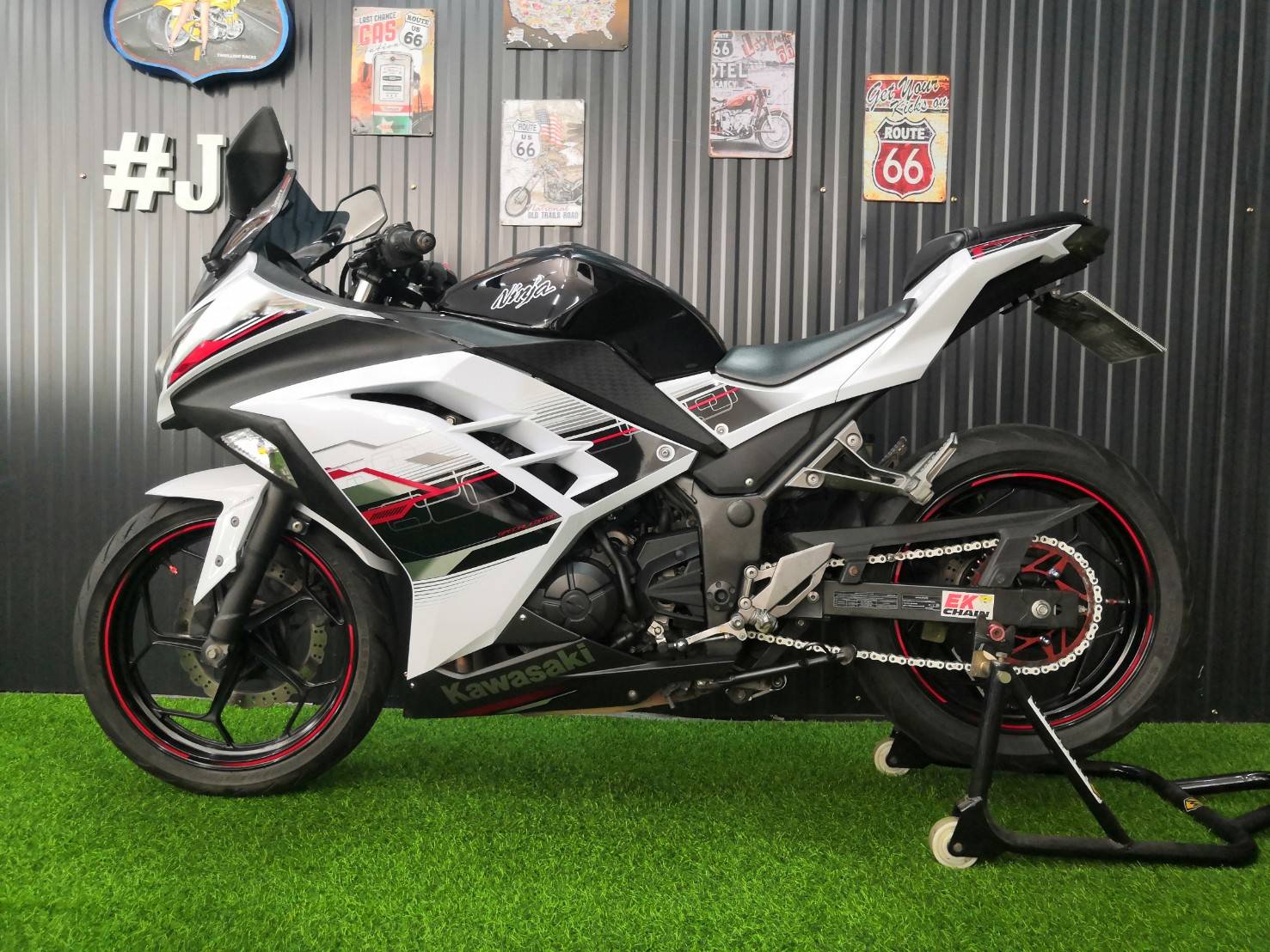 >>>NINJA300_Special Edition<<< จดทะเบียนปี 2014