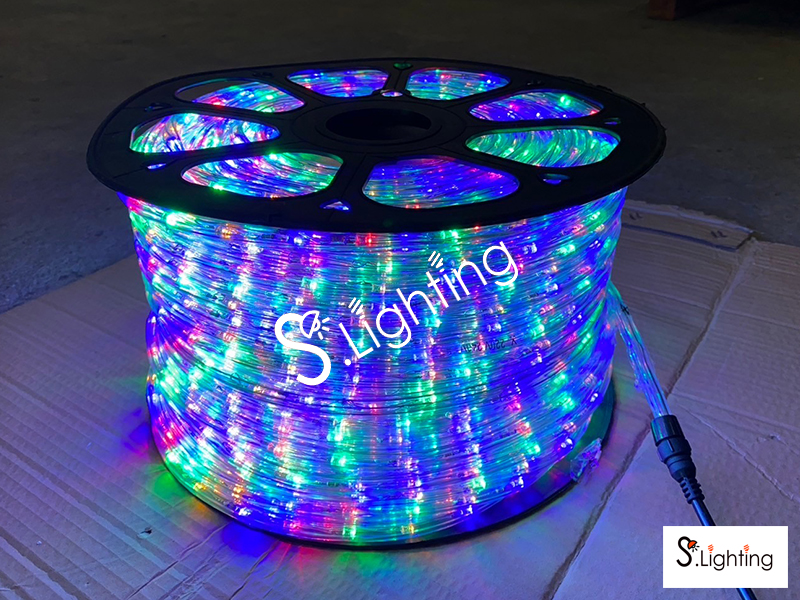 ไฟสายยางกลม LED 3ไส้ 100ม. สลับสี RGB
