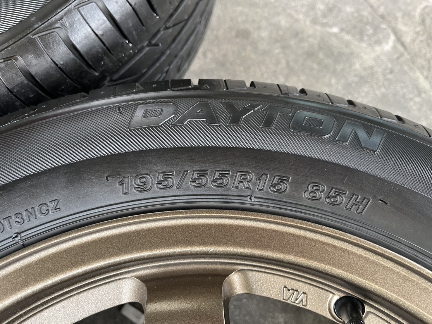 ✨ล้อแม็กแต่ง 4รู100✨TE37 หยอดแดง❤️ขอบ 15 พร้อมยาง 195-55-15 DAYTON💥ปี 22💥