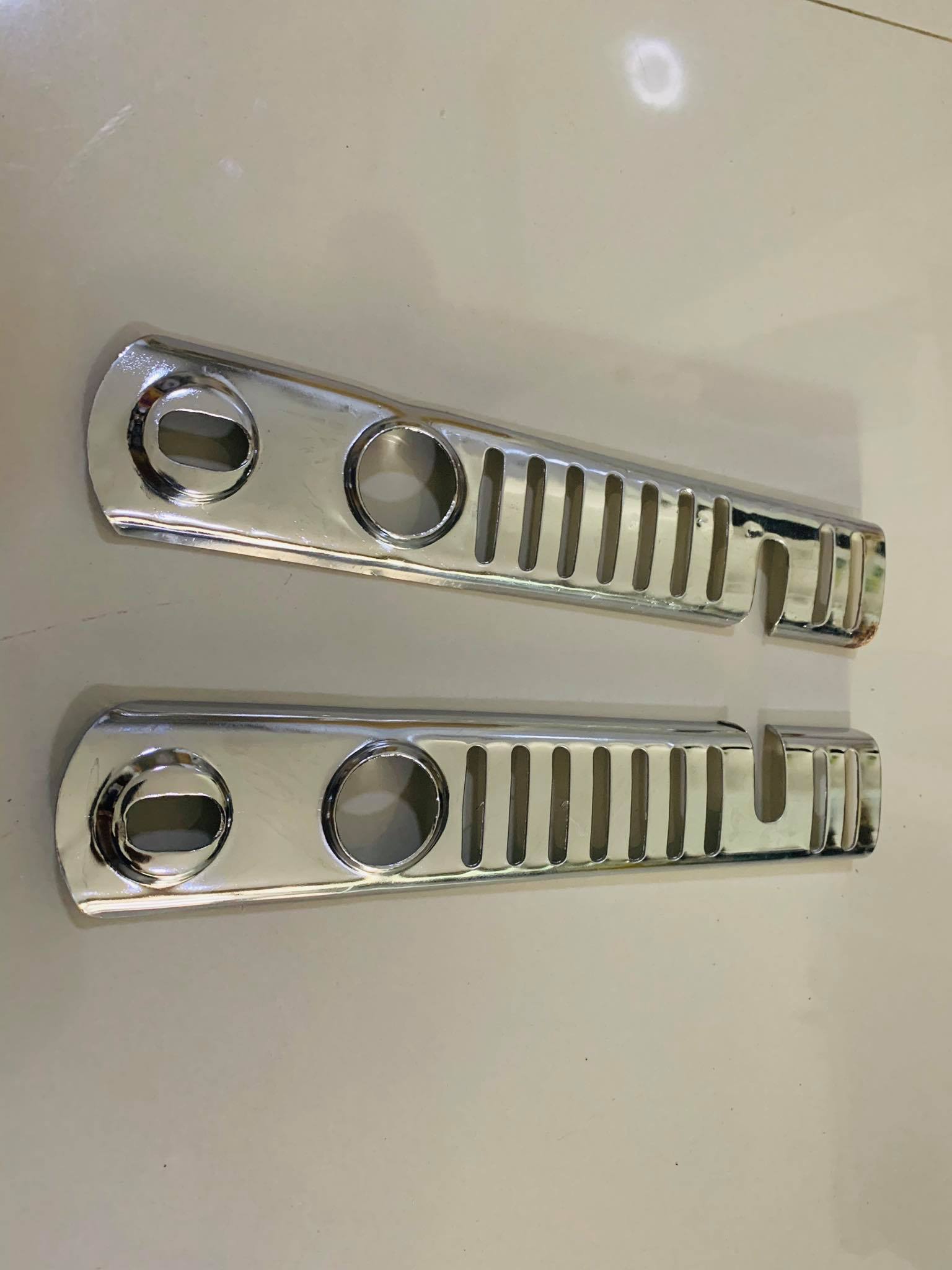 ฝาครอบตะเกียบหน้า c70 ดรีมคุรุสภา เหล็กชุบ