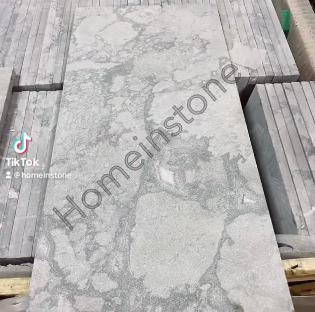 White Cloudy Sanded 30x60