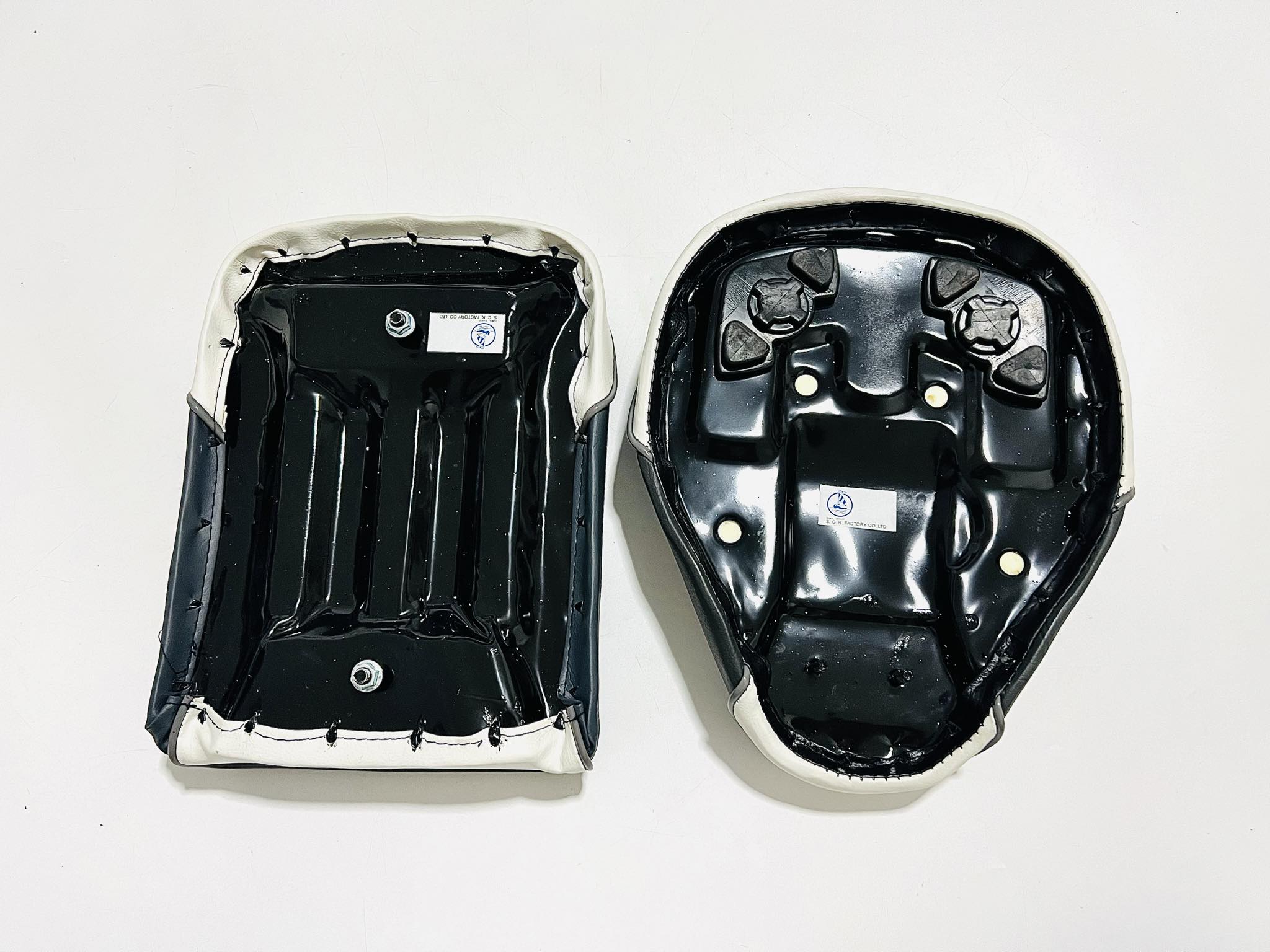 เบาะ 2 ตอน C70 รุ่นถังแยก สีดำ/ครีม/น้ำตาล/เทาขาว แจ้งสีในข้อความ C