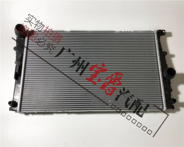 หม้อน้ำ BMW F30-13-4