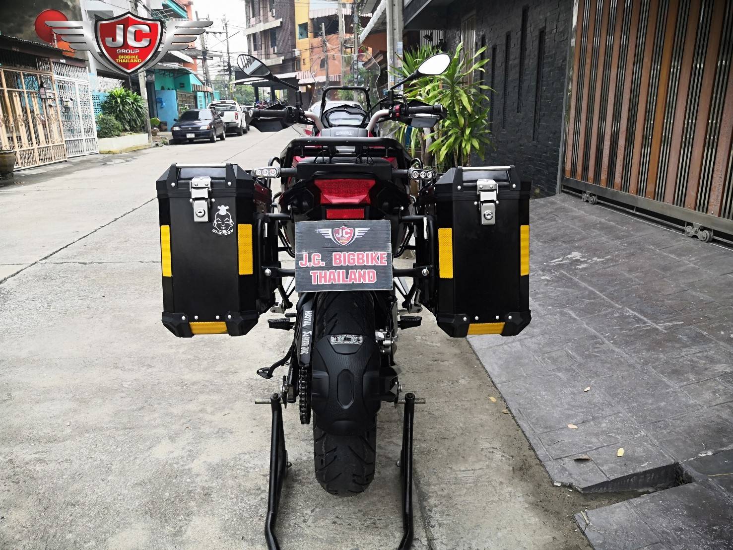 TRK502_abs จดทะเบียนปี 2020 สวยๆใสๆอ๊อปชั่นเต็มคัน