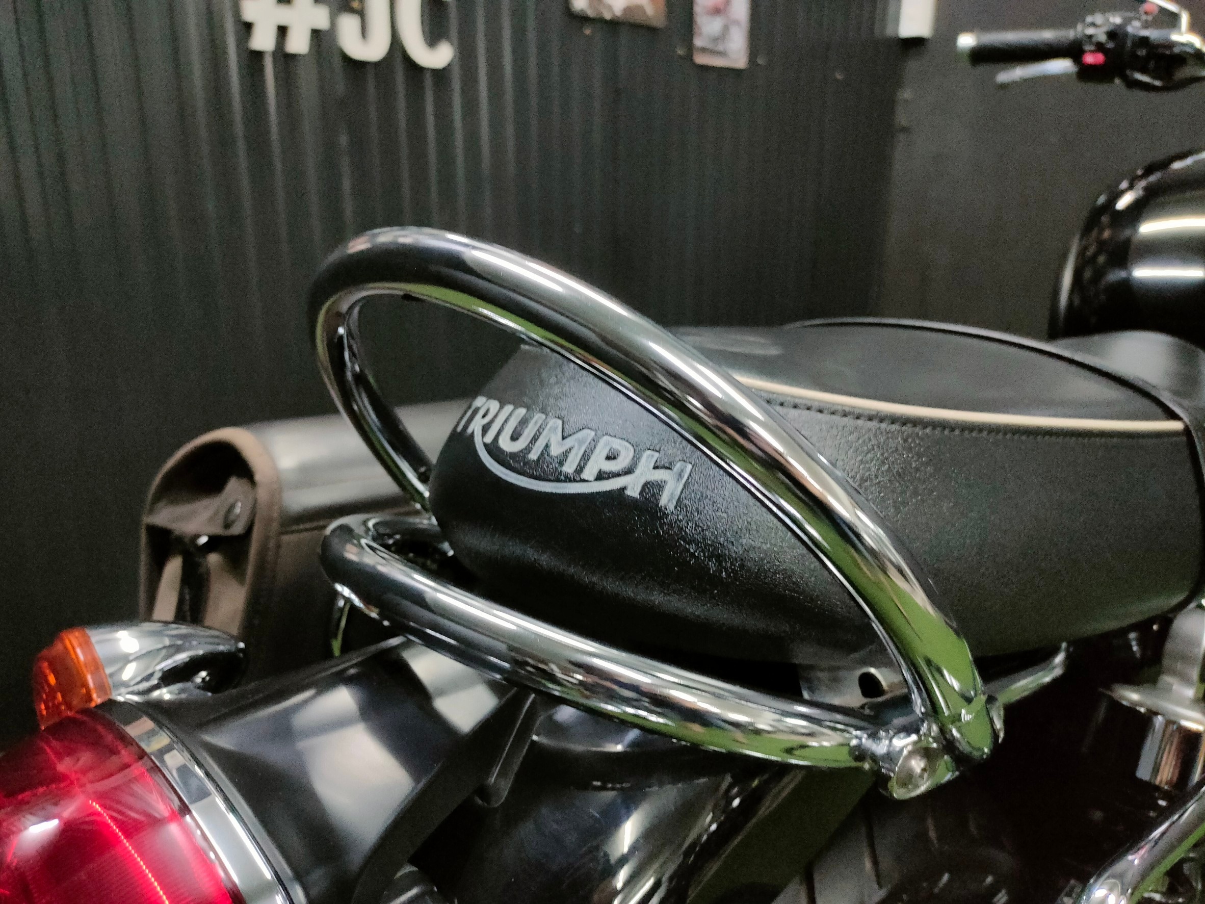 โอ้ว‼️ของแต่งเพียบเลยคันนี้....🔥TRIUMPH BONNEVILLE T100 Classic 🔥 รถปลายปี 2017 รถสวยพร้อมใช้พร้อมโปร "โจร500⁉️"