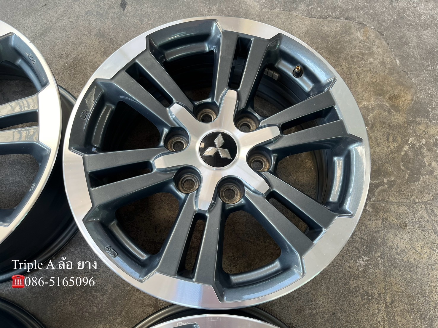 ✨ล้อแม็ก 6รู139✨Mitsu Triton Plus ขอบ 17 เทาหน้าเงา