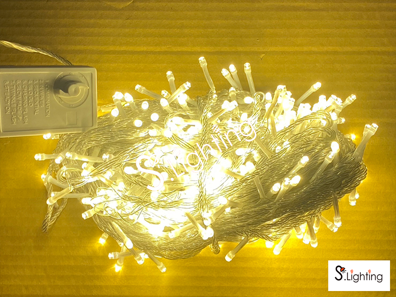 ไฟหยดน้ำ LED 50 เมตร / 400 หัว แสงวอร์ม กระพริบ