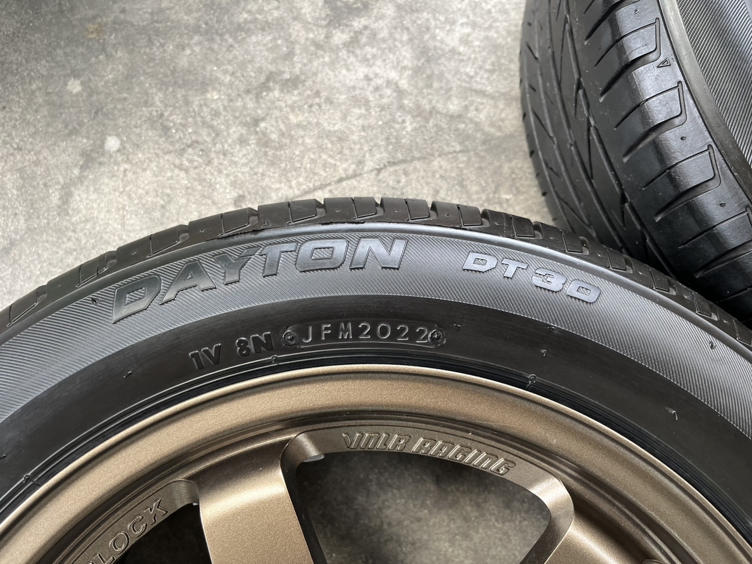 ✨ล้อแม็กแต่ง 4รู100✨TE37 หยอดแดง❤️ขอบ 15 พร้อมยาง 195-55-15 DAYTON💥ปี 22💥