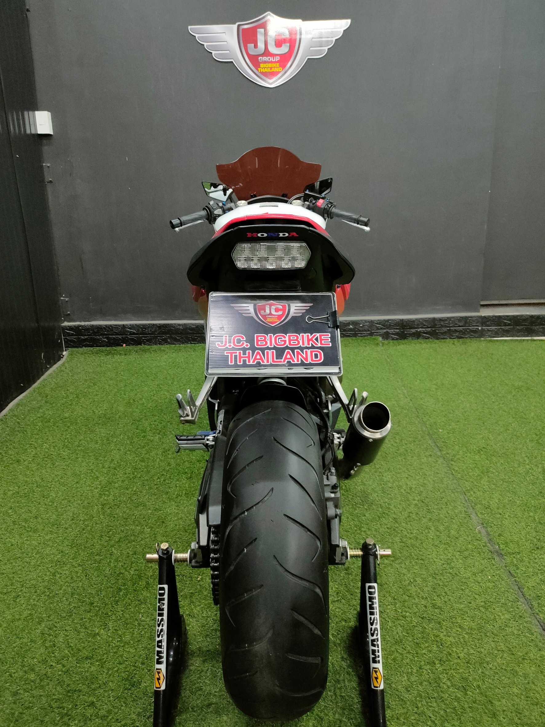 😍 โอ้วบร๊ะเจ้า...รุ่นนี้-สีนี้ ก็มีด้วย⁉️ HONDA CBR650F Tri-colour รถปี 2017 มาพร้อมโปรแรงซ์ M150‼️