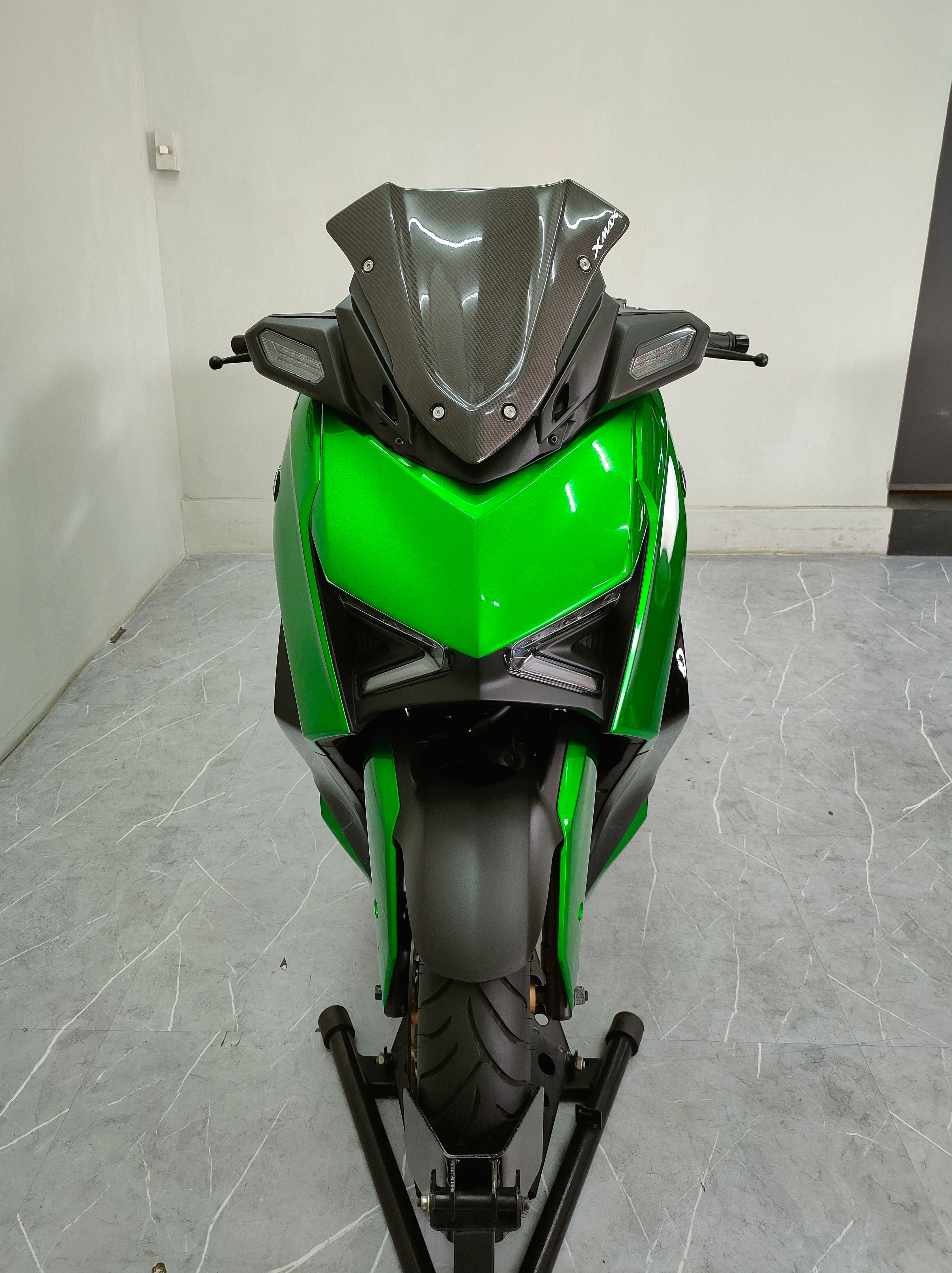 💸 เขียวเหนี่ยวทรัพย์ 💸 All New XMAX300 จดปลายปี2023 ไมล์แท้ 1️⃣พันโล "จัดทรงพร้อมร่อน"