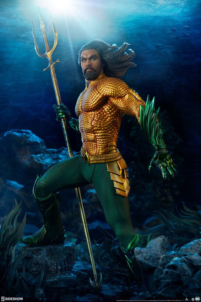 Aquaman Premium Format™ 300709 Figure by Sideshow Collectibles
