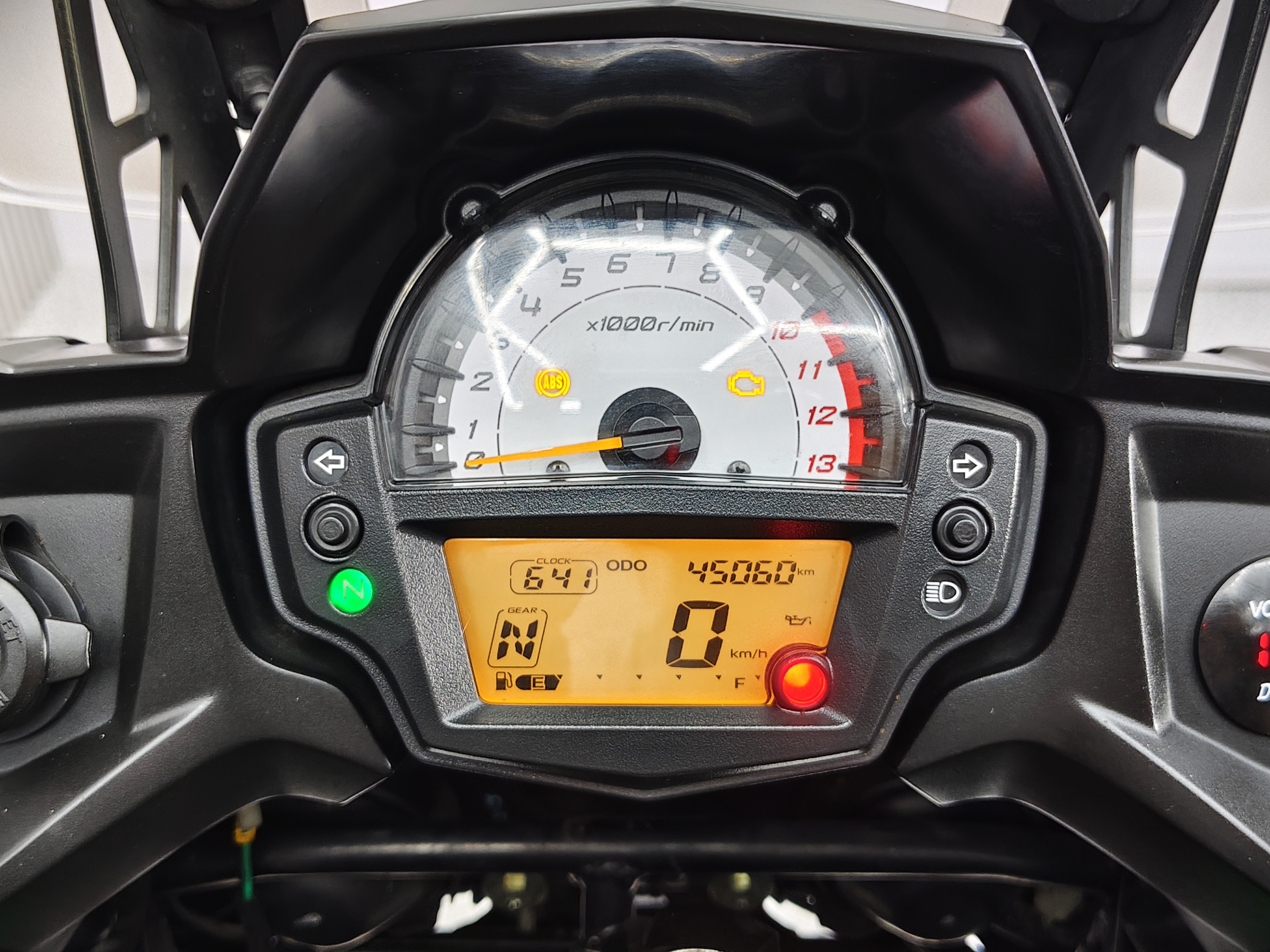 ❌️ ร้าน นี้ ไม่ กรอ ไมล์ ❌️ หนาวแล้วออกทริปได้ 😆 Versys650abs รถปลายปี 2017 เซอร์วิสพร้อมใช้เลย