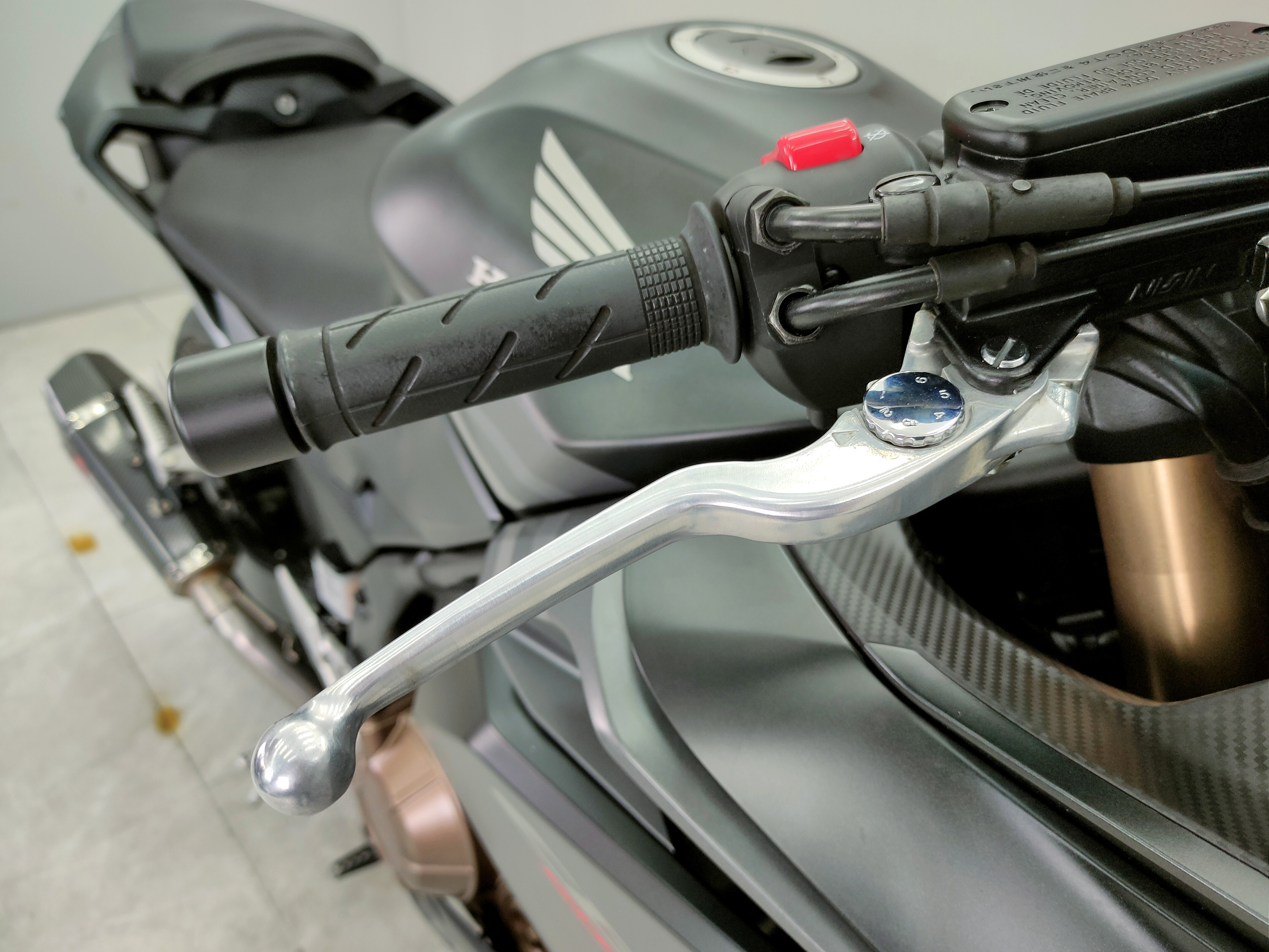 "จัดทรงพร้อมซิ่ง" HONDA CBR500R ปี 2023 แท้โฉมโช็ค USD ขี่หล่อได้เลย💨