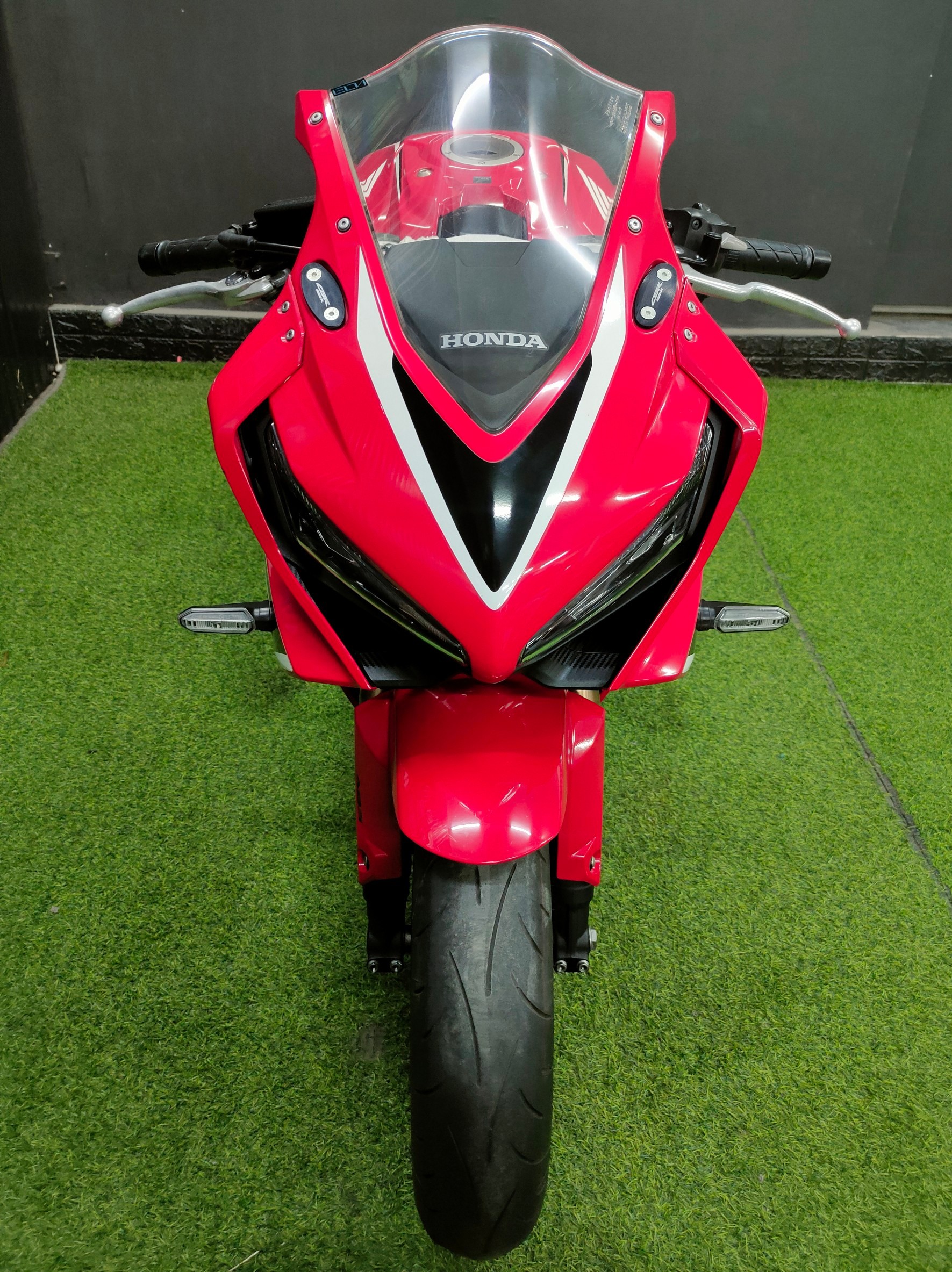 🏍💨💨 โอ้ว.... CBR650R คันนี้พิเศษด้วย ✨Moriwaki Full System✨ จดปี 19 สวยใส...เหมือนเคยจ้า 🤗