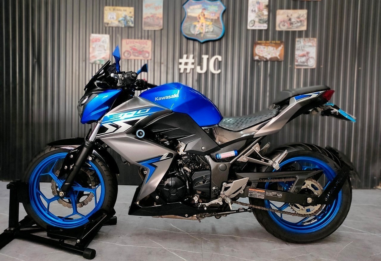 🤘 สีนี้...โคตรหล่ออ่ะ⁉️ Z300abs ปลายปี 2017 มือเดียวสวยใส 😎 มัธยมขี่ได้ นักศึกษาขี่ดี สำเนา