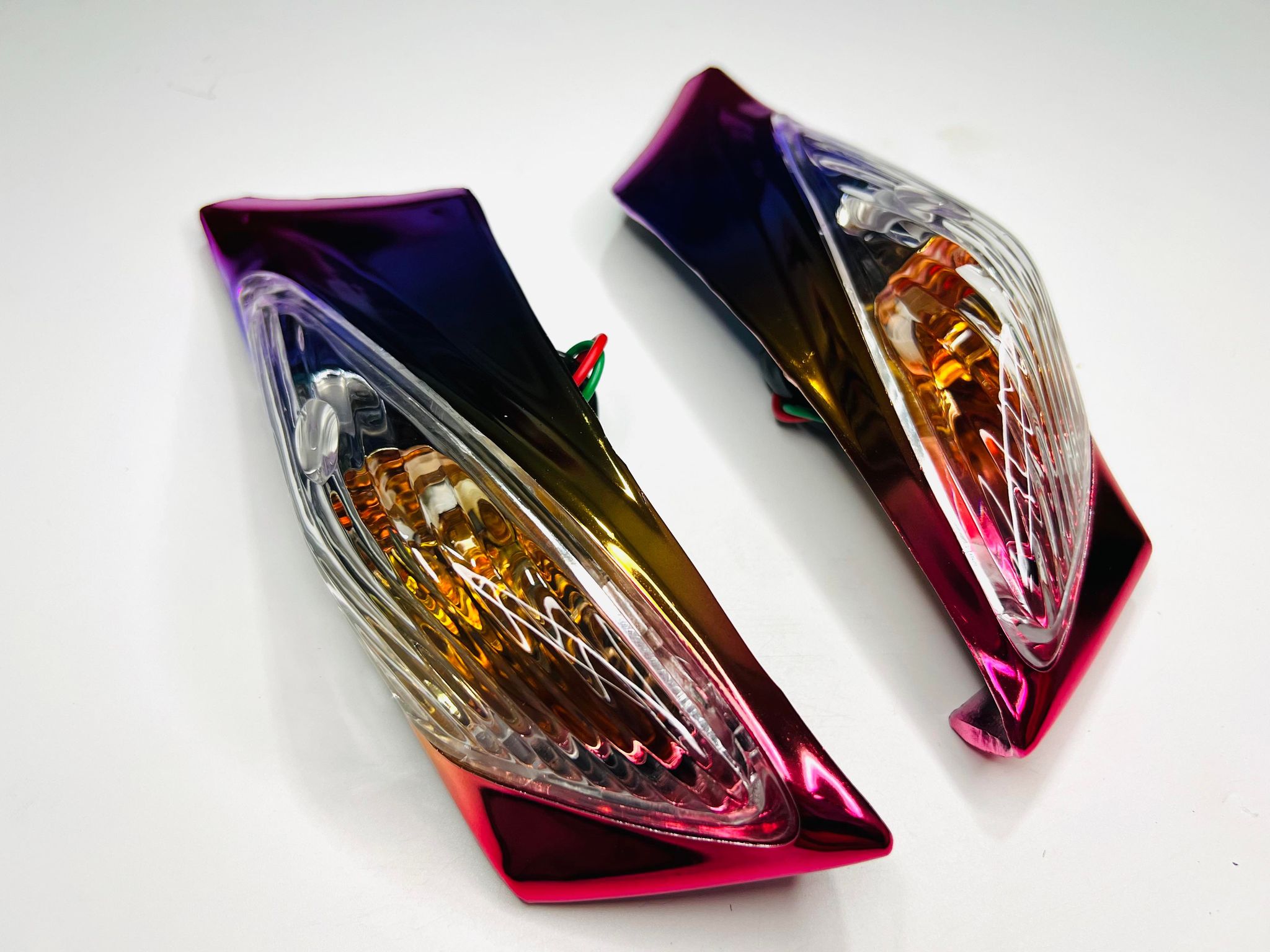 ไฟเลี้ยวหน้าคลิก click อโนไดซ์ สายรุ้ง บ16-บ17