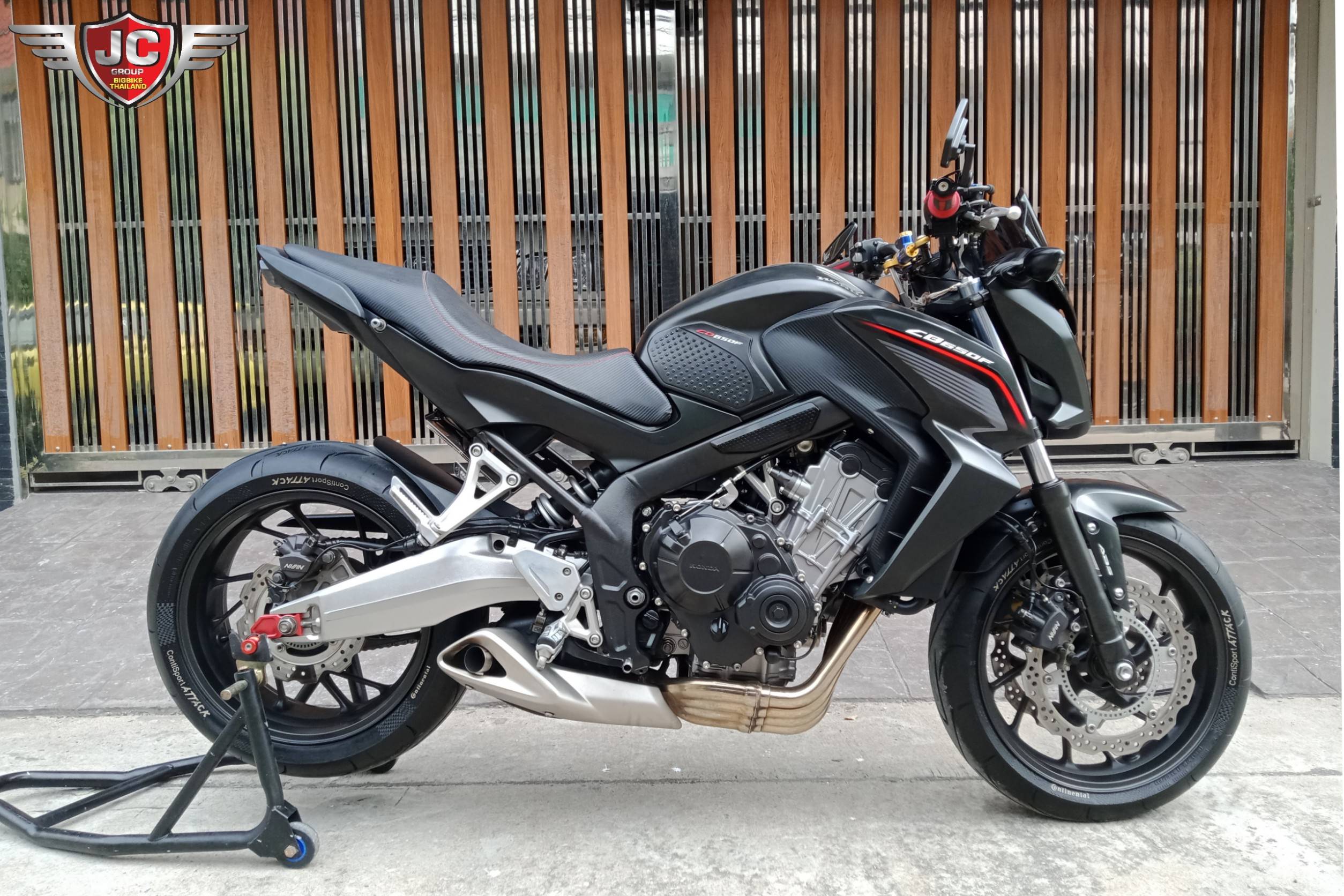 รถบ้านแท้นะจ๊ะ ออกรถ 8,000 จบทุกขั้นตอน(!) รวมค่าจัดไฟแนนซ์แล้ว ผ่อน 5,620*48 หรือ 4,905*60