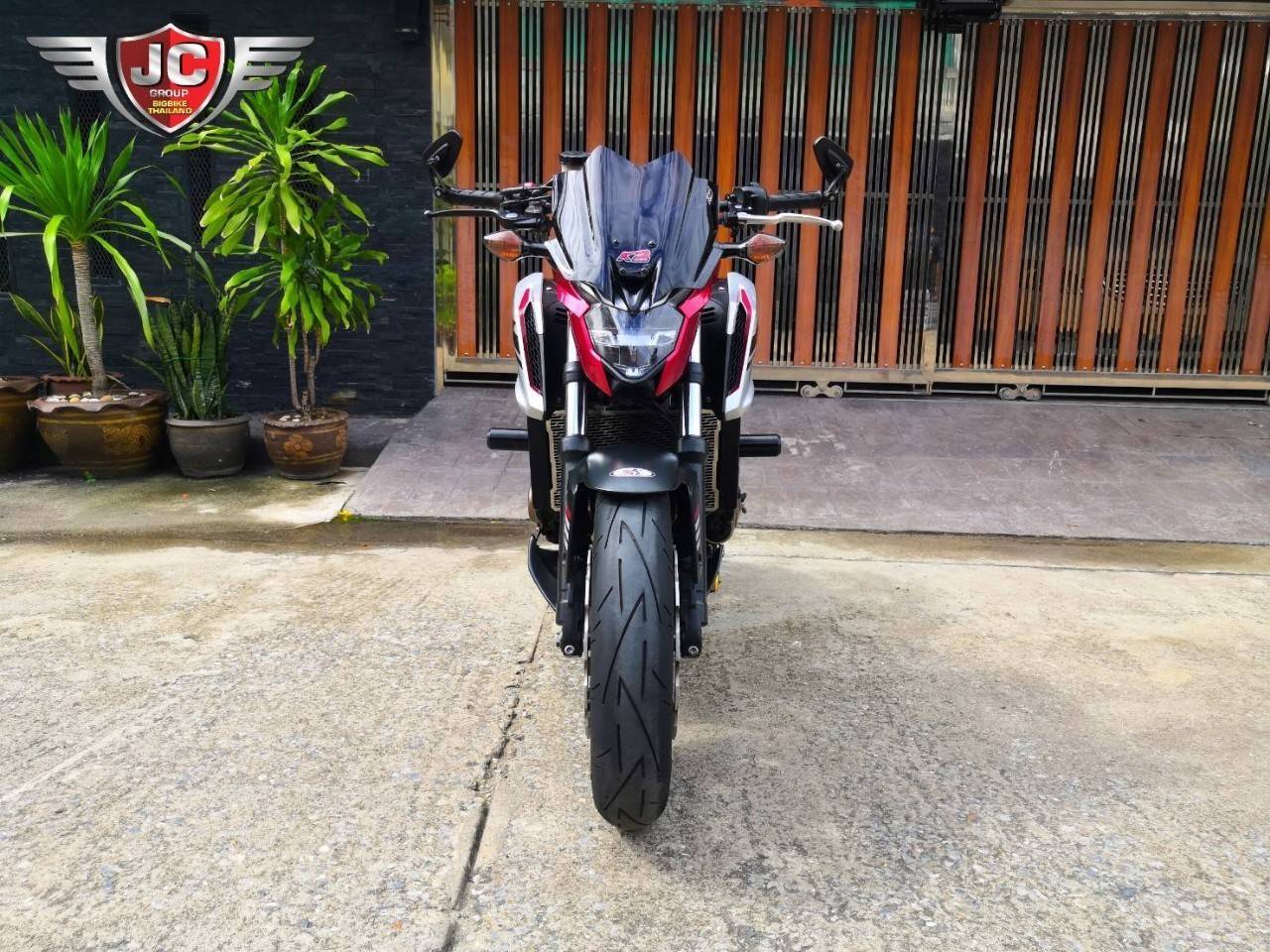 😉 #CB650F LED รถปี 2018 ไมล์แท้ 9,xxxKM. แต่งแน่นๆยางเต็มๆ สีเดิมไร้อุบัติเหตุ