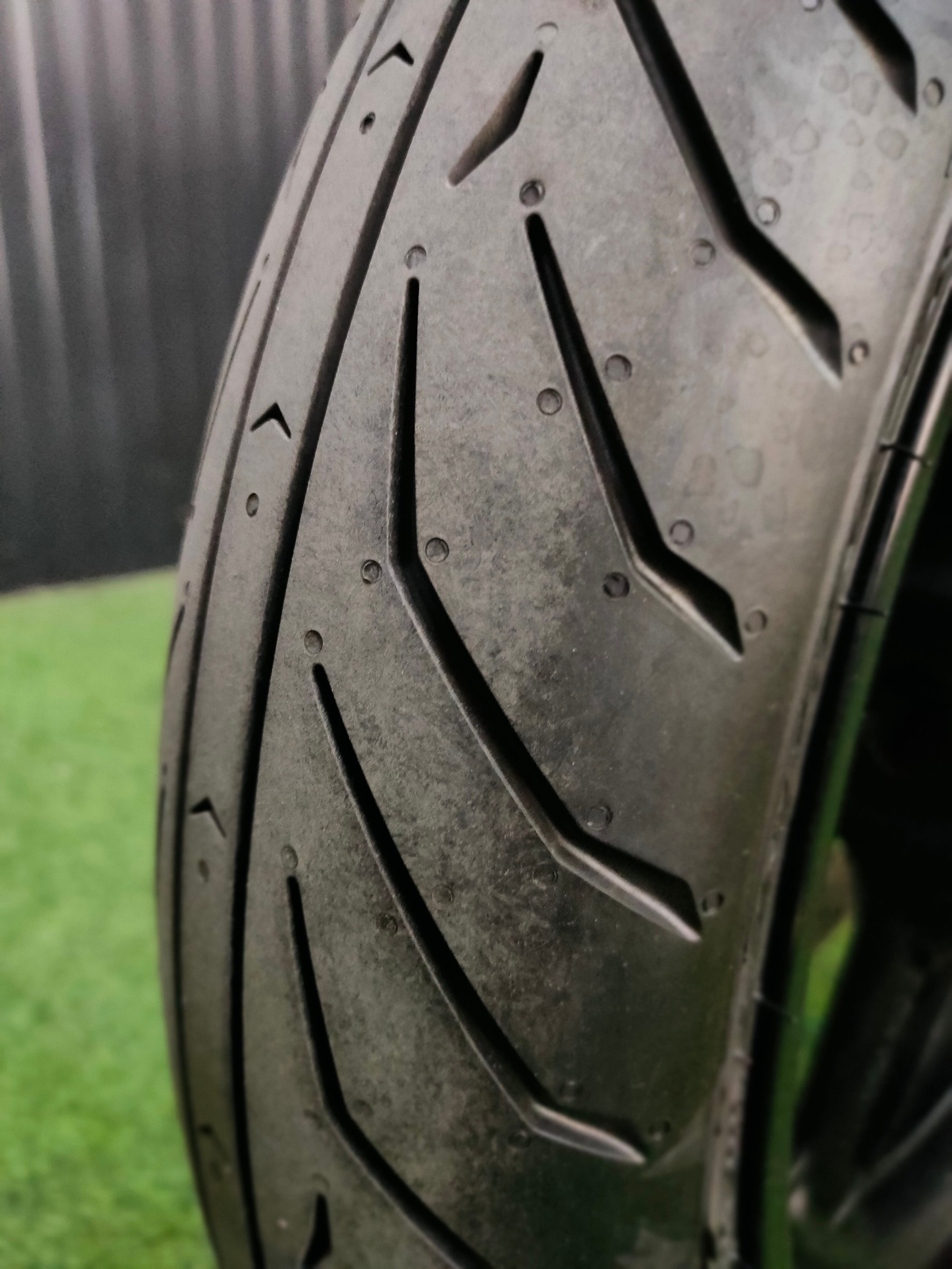 Sport Touring ตัวพรีเมียมจากค่าย YAMAHA รุ่น FJR1300AS ตัวท๊อป Autoclutch ขับเพลาปลายปี 2018 แท้สายจอดไมล์ 2,xxx 😎 โฉมปัจจุบัน...นับคันได้เลย‼️